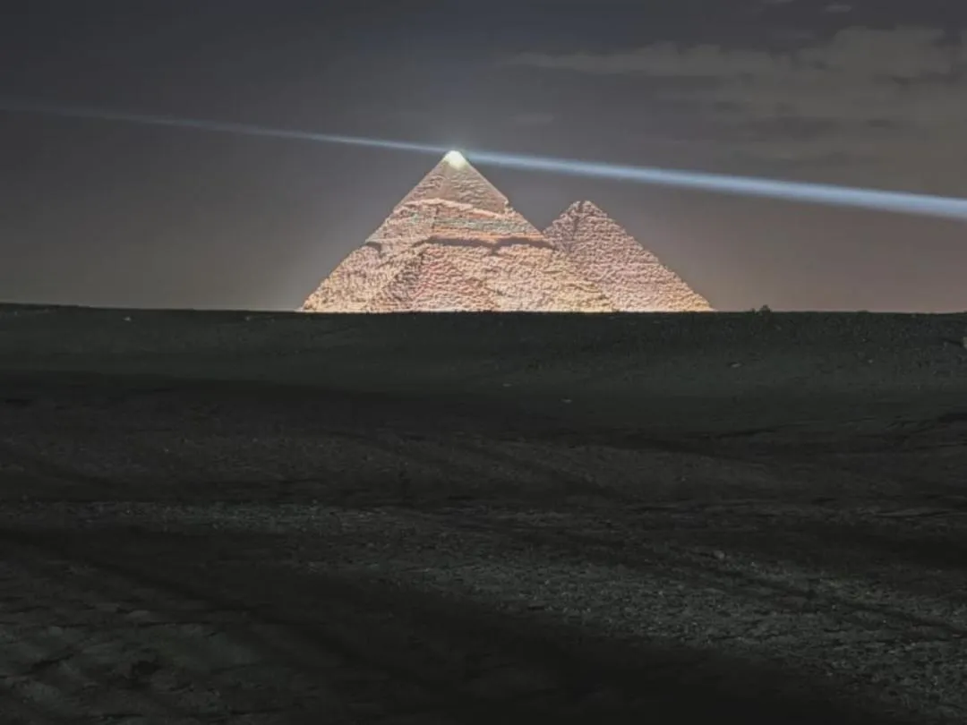 Nearby landmark in Falcon pyramids inn