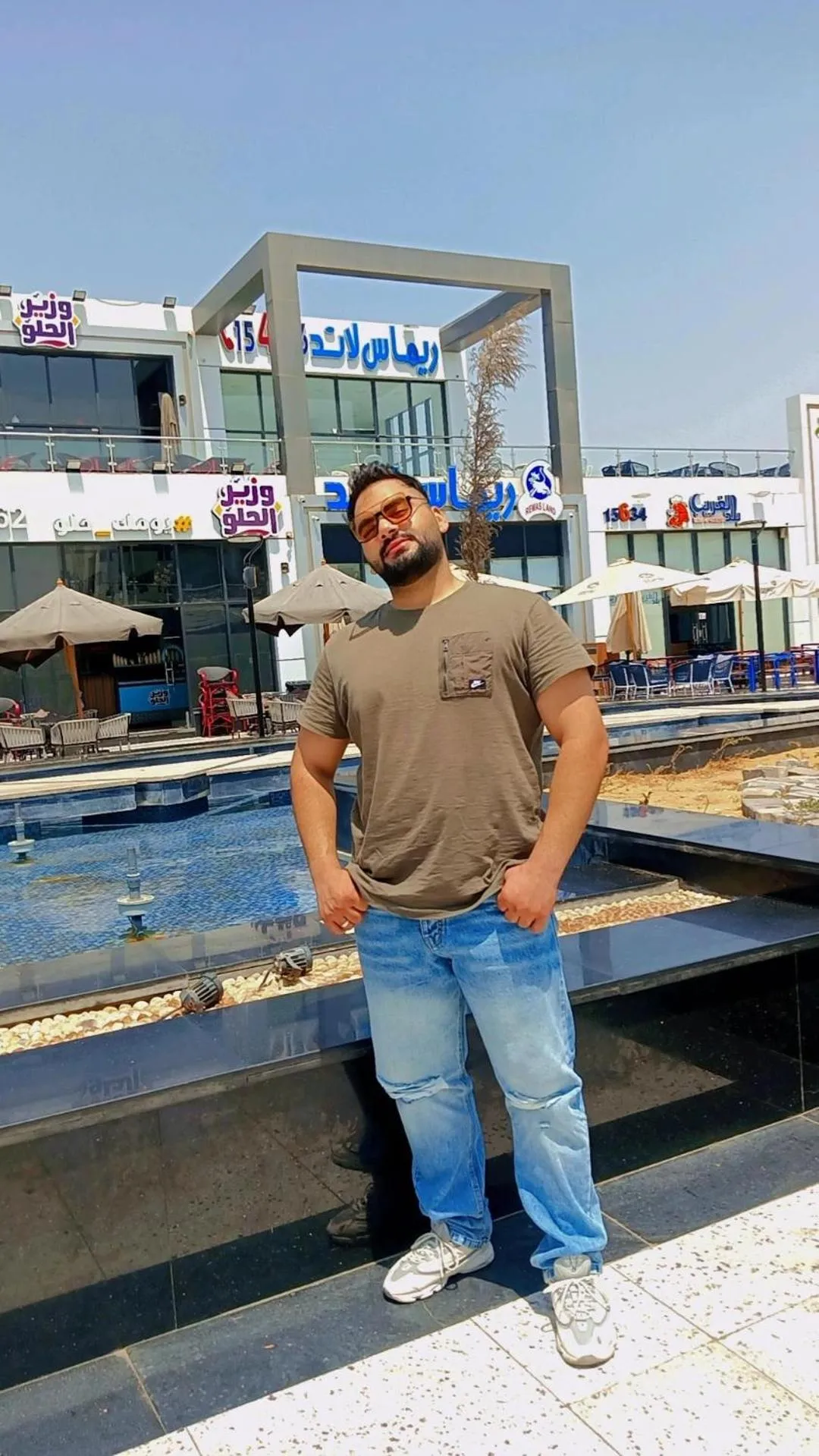 Property building in Falcon pyramids inn