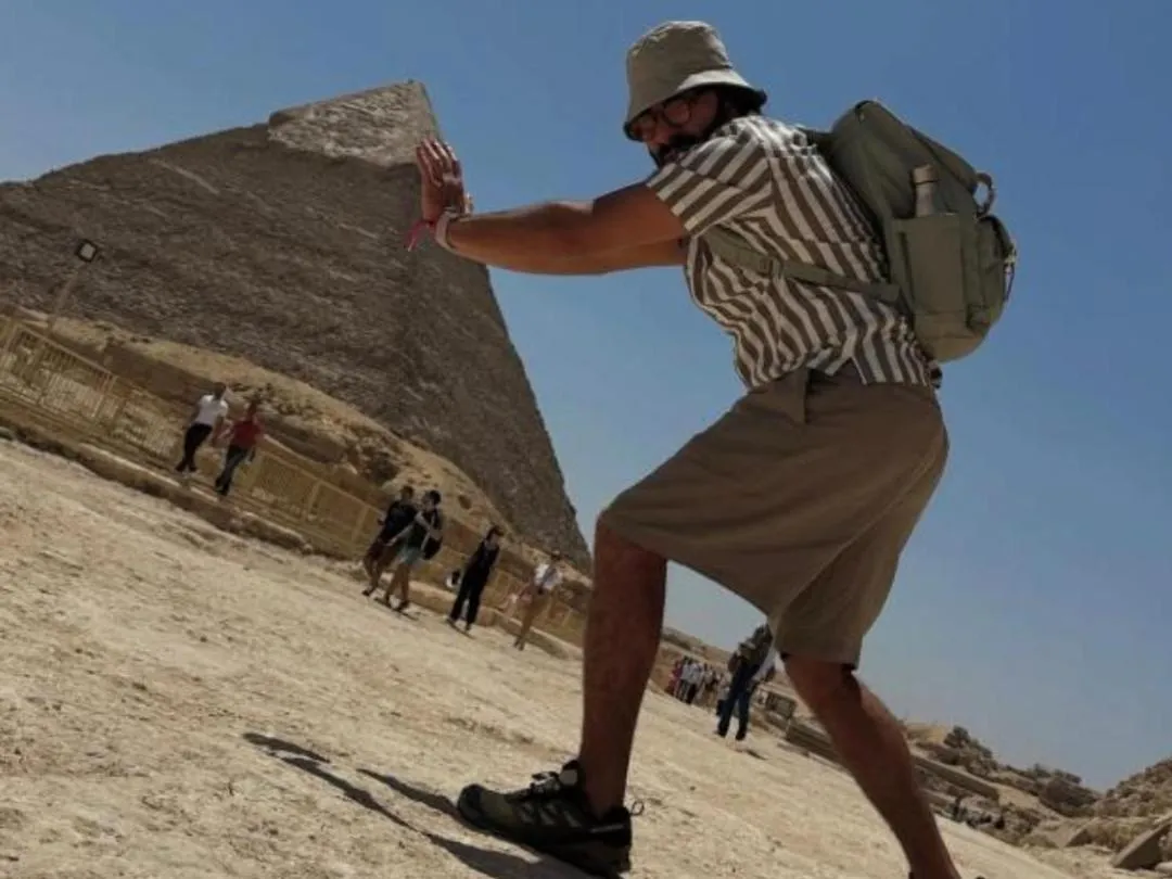 Day in Falcon pyramids inn