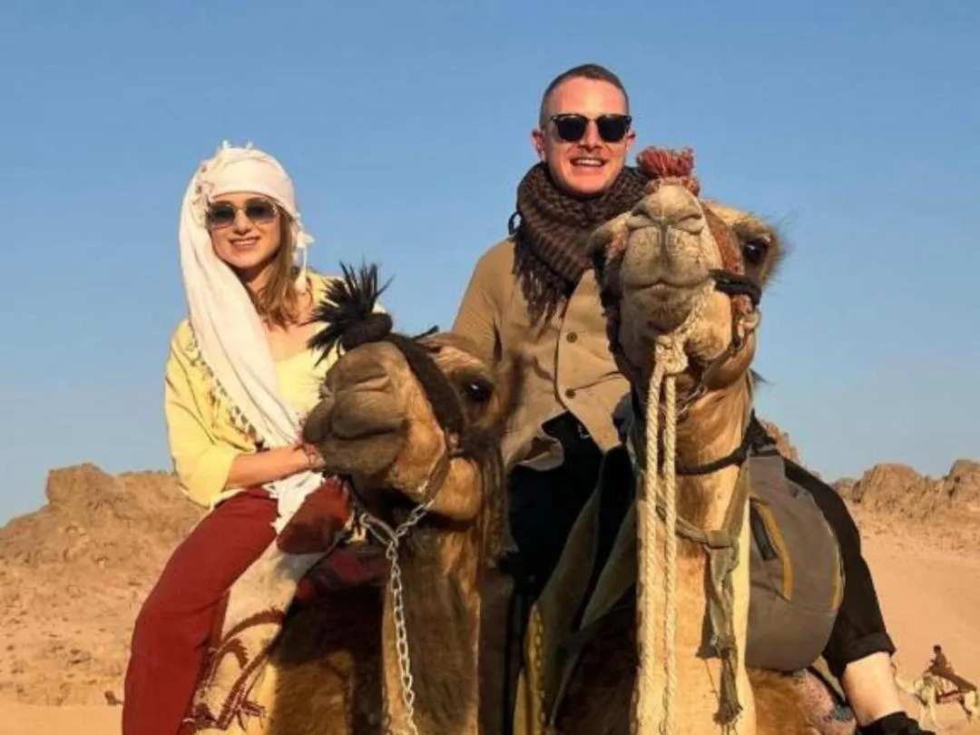 People in Falcon pyramids inn