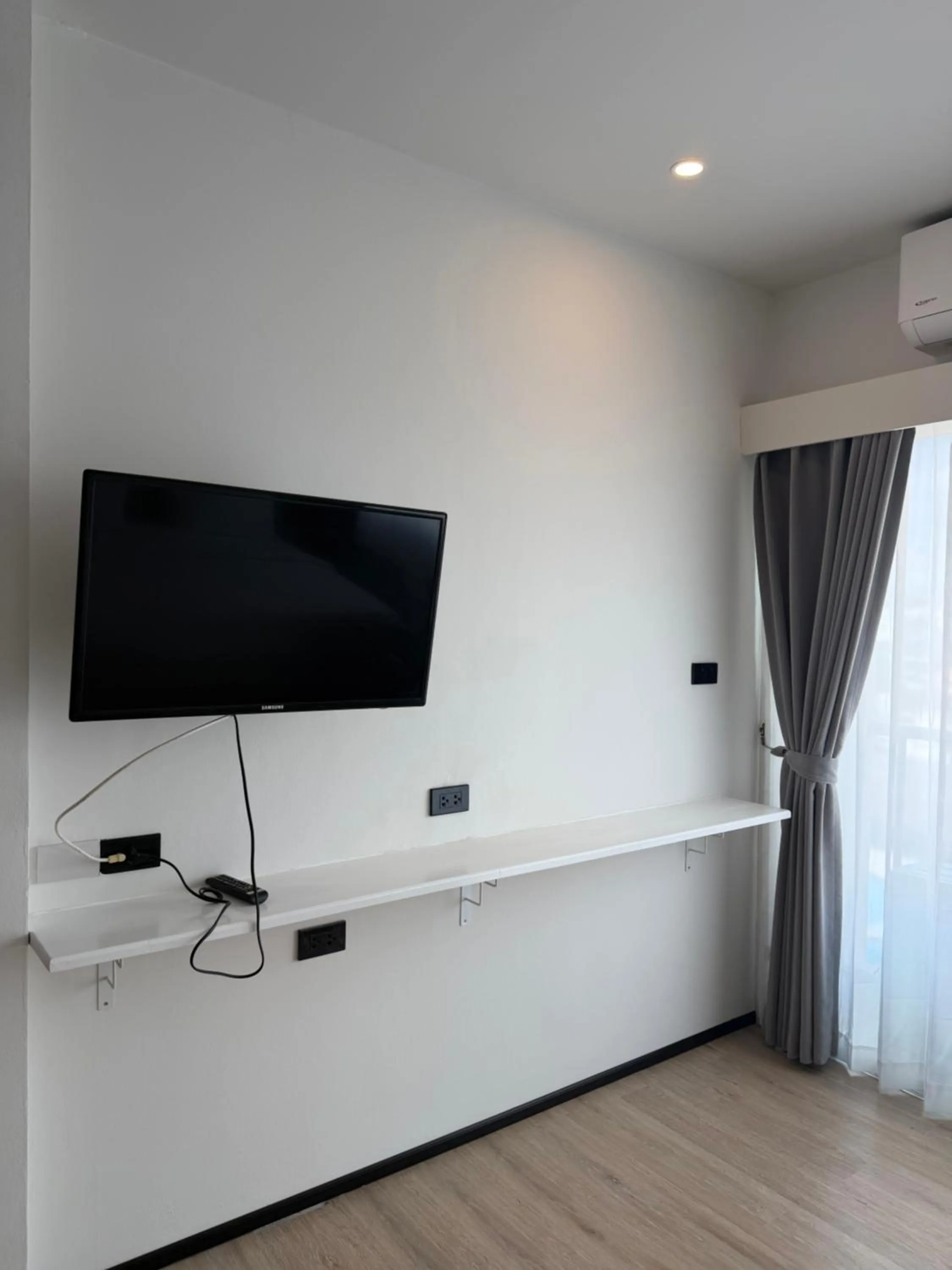 Jellyfish Residence Patong