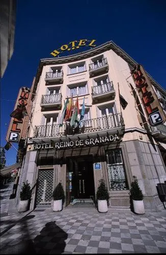 Facade/entrance in Reino de Granada