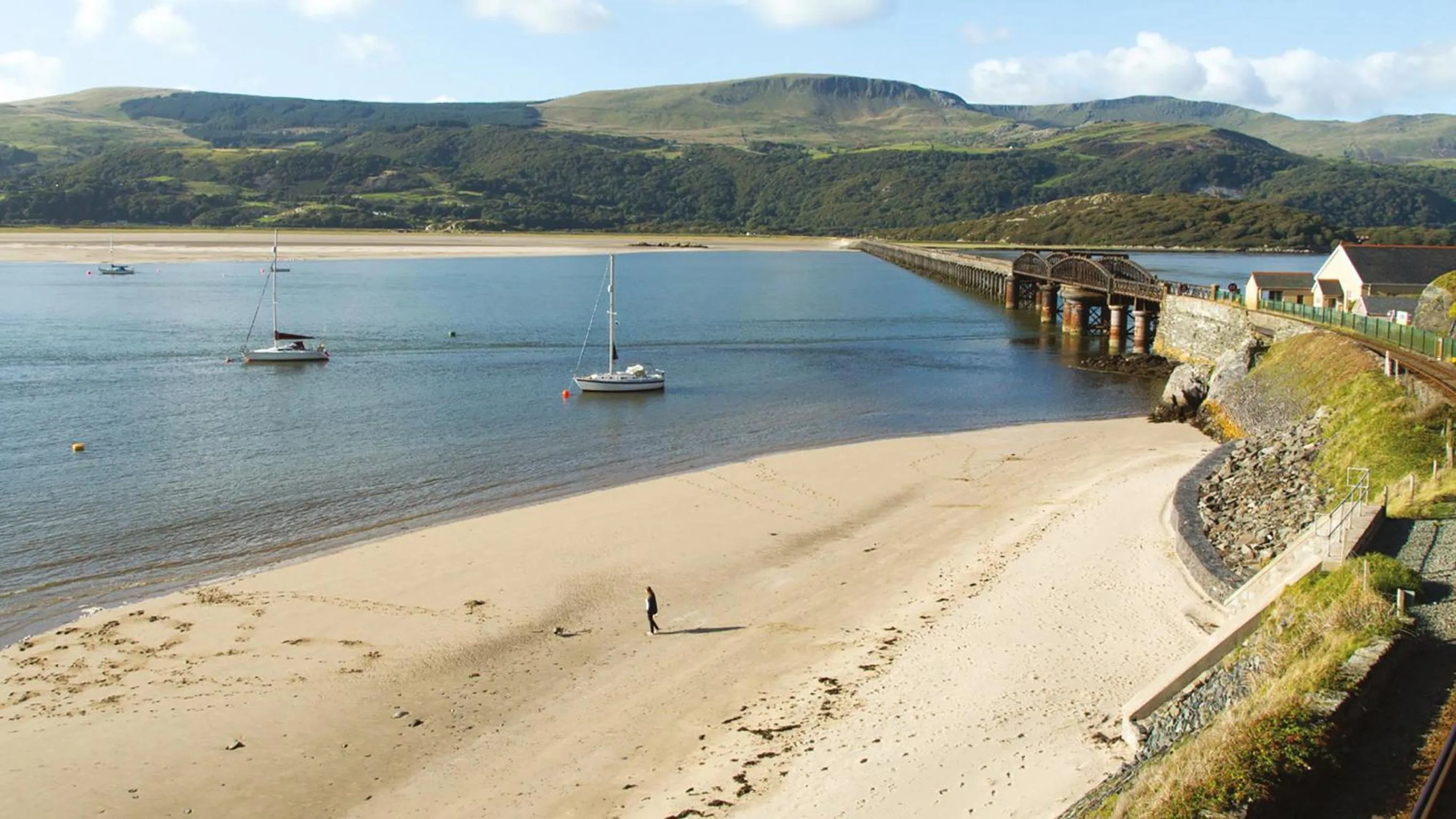 Natural landscape in Barmouth Bay Holiday Park