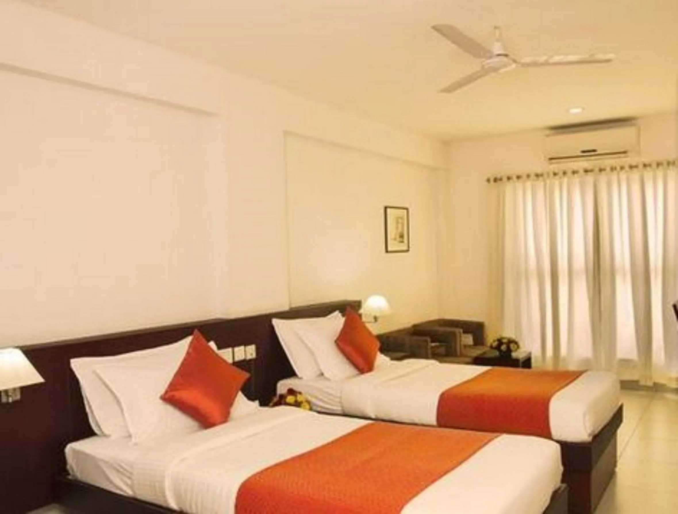 Photo of the whole room, Bed in Broad Bean Cochin