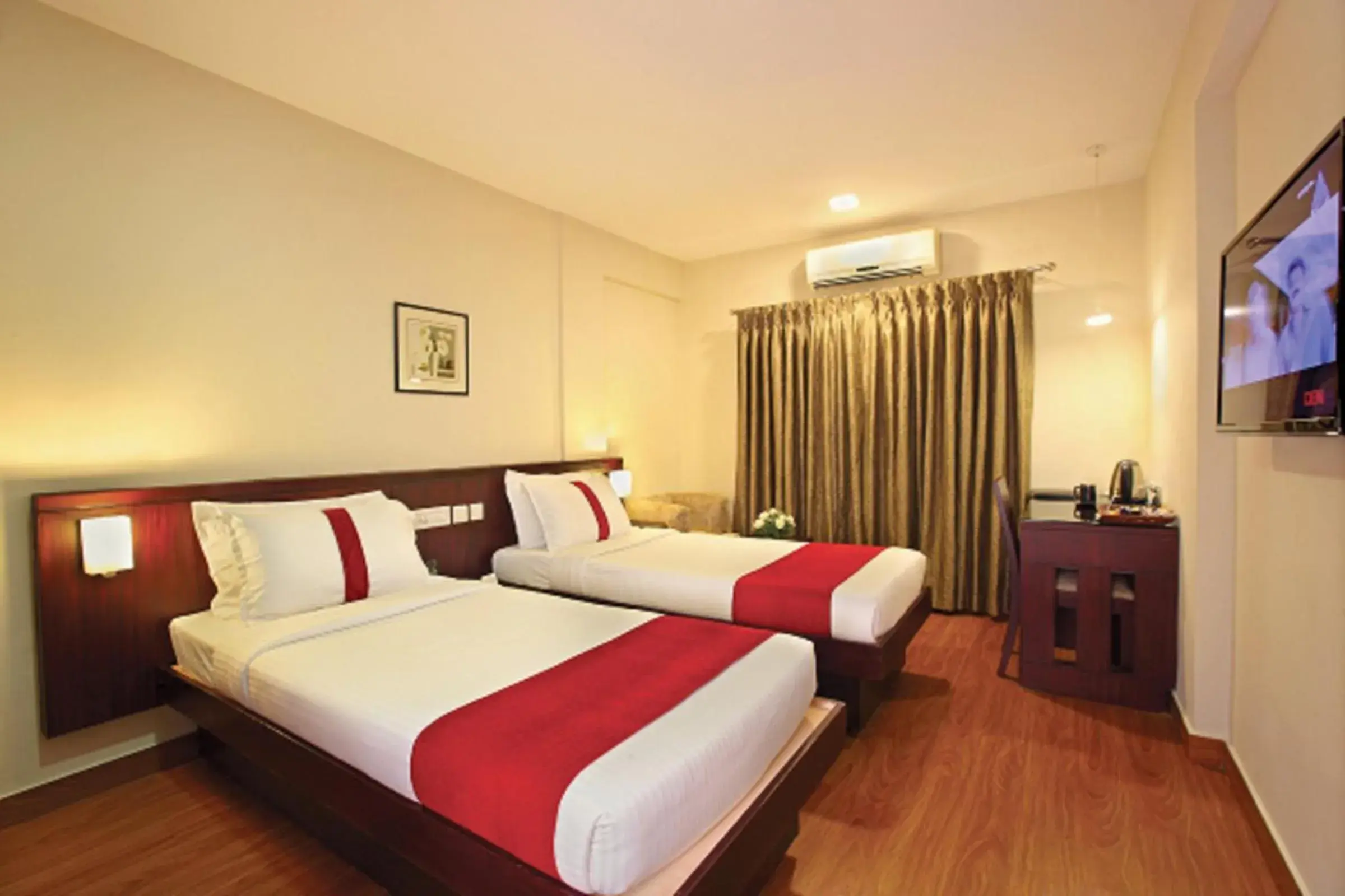 Deluxe Suite in Broad Bean Cochin Deluxe Suite in Broad Bean Cochin