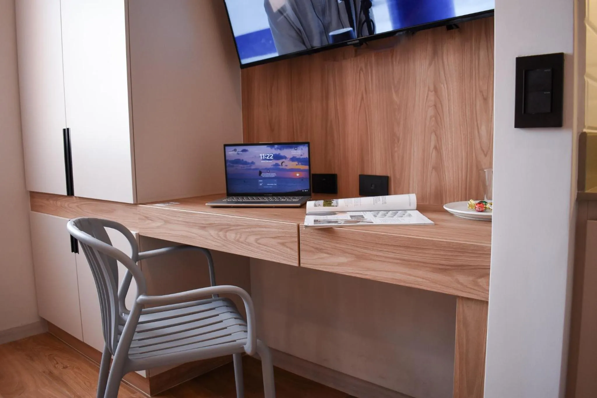 Seating area in Hotel Ryo 74B Suites by Growing Group