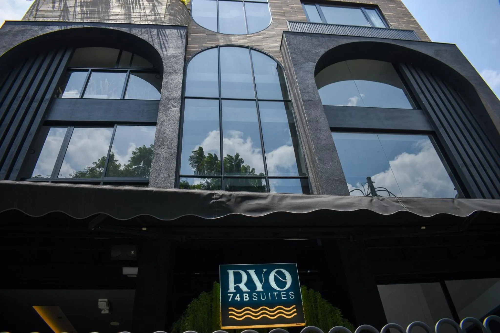 Facade/entrance in Hotel Ryo 74B Suites by Growing Group
