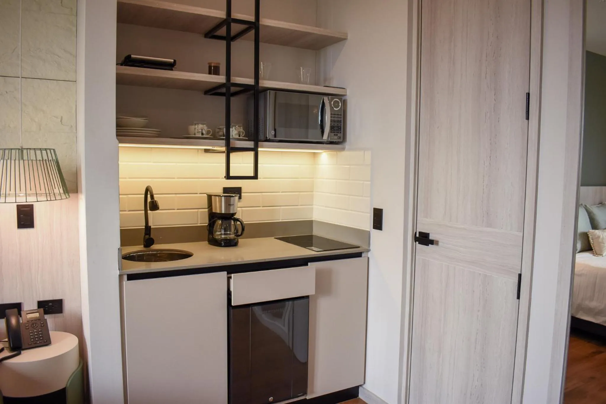 Kitchen or kitchenette in Hotel Ryo 74B Suites by Growing Group