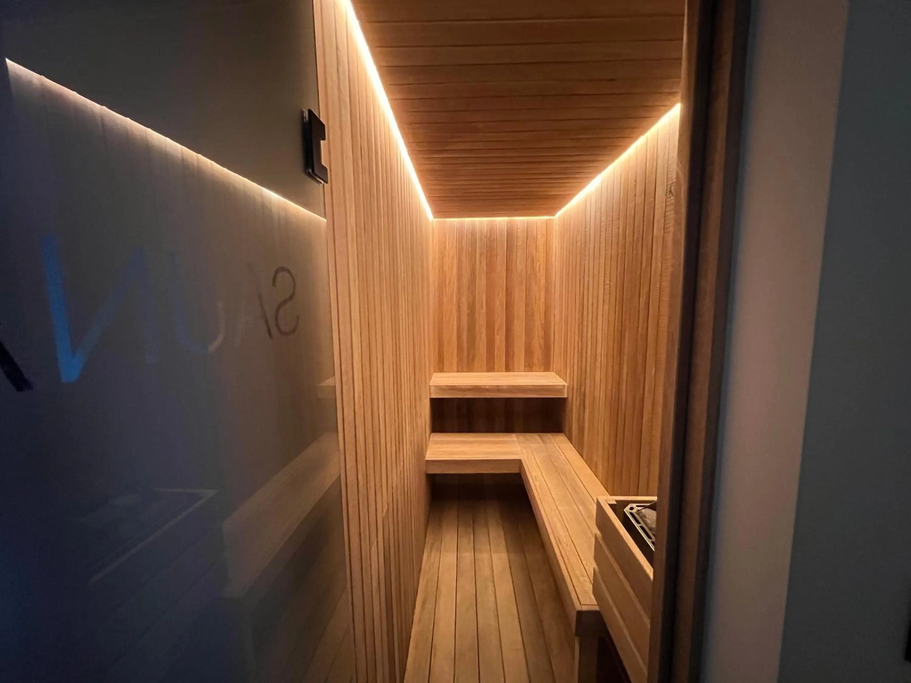 Sauna in Hotel Ryo 74B Suites by Growing Group
