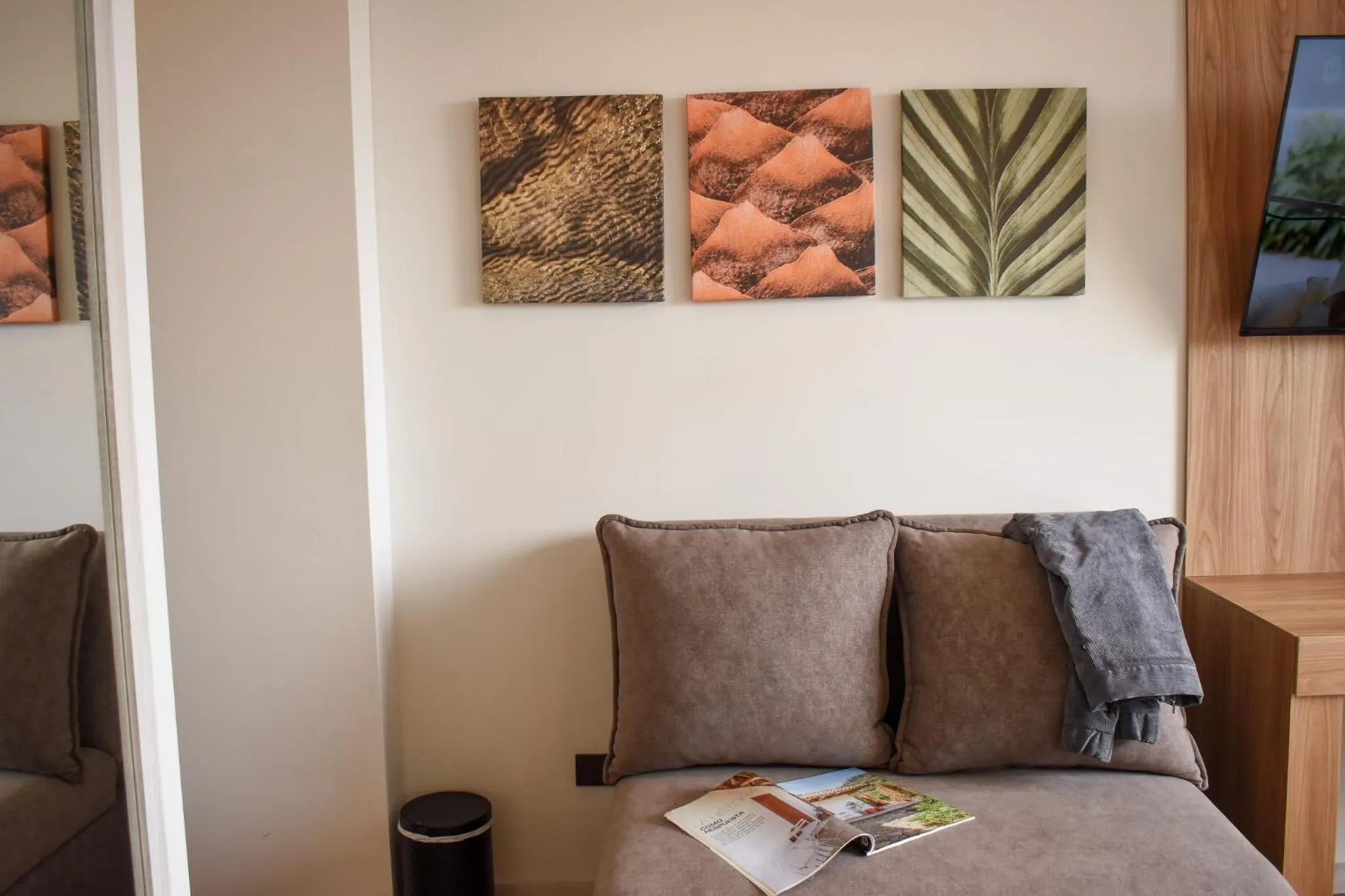 Living room in Hotel Ryo 74B Suites by Growing Group