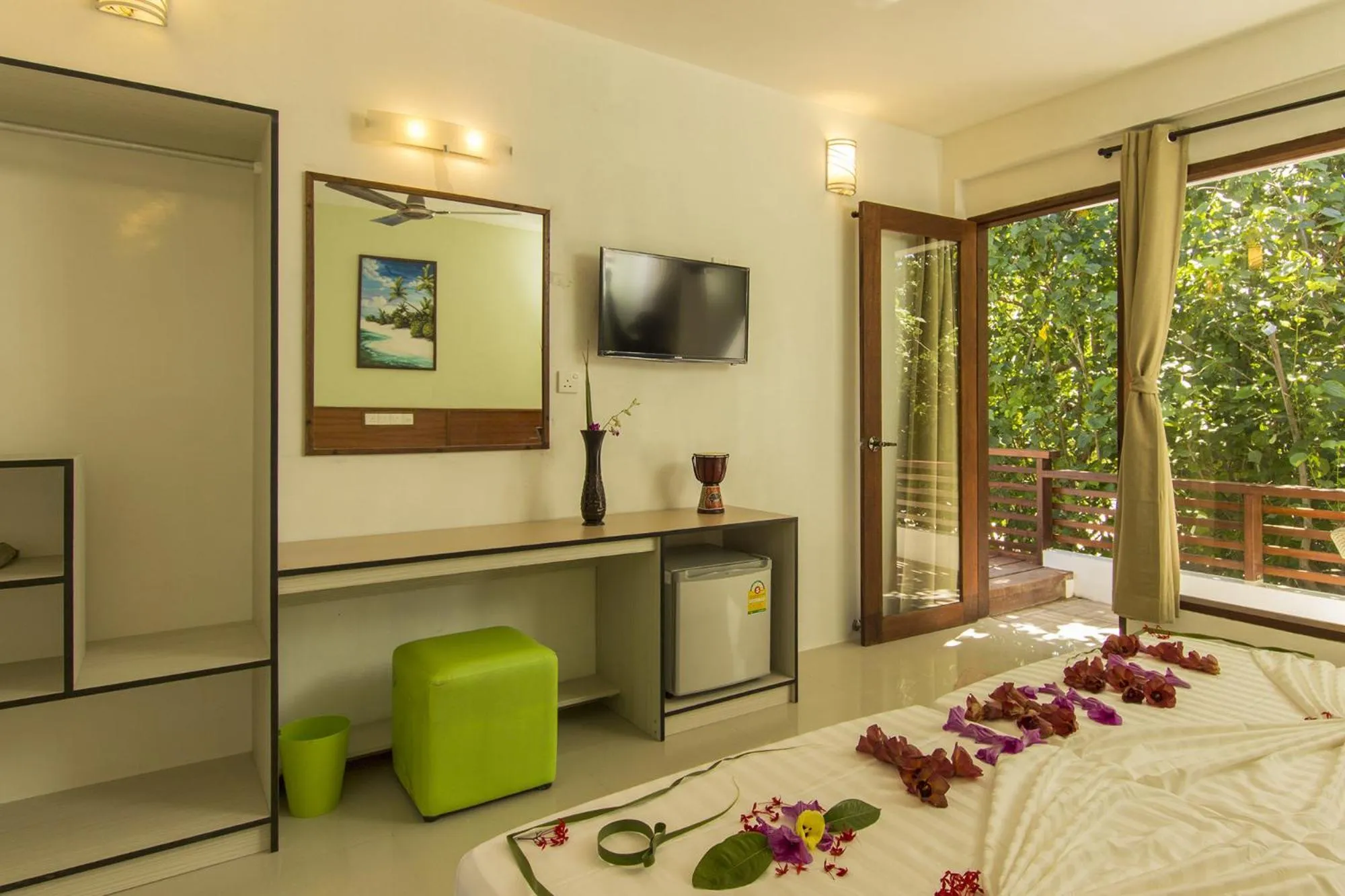 Bedroom, Bed in Liberty Guesthouse Maldives