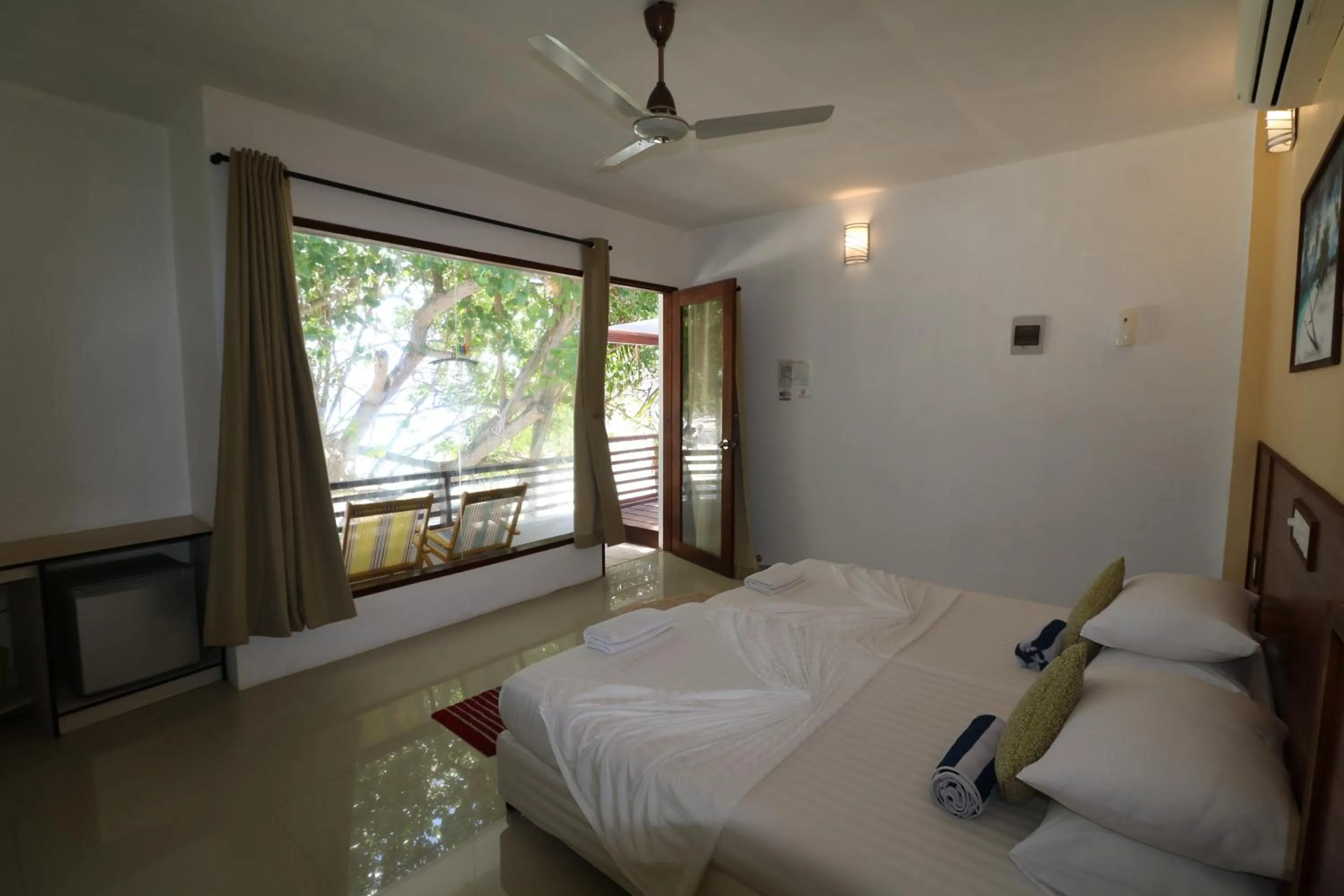 Photo of the whole room, Bed in Liberty Guesthouse Maldives