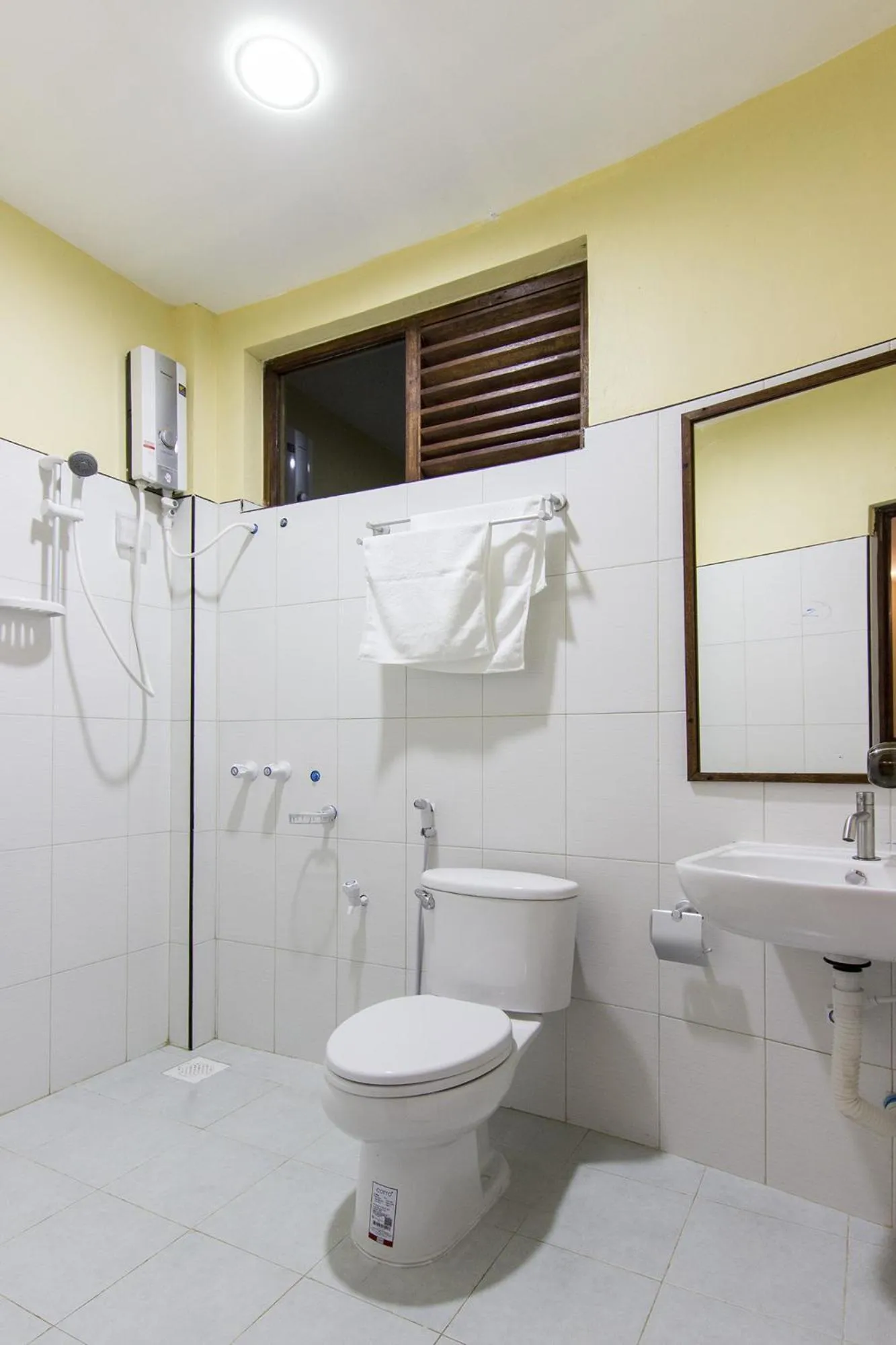 Bathroom in Liberty Guesthouse Maldives