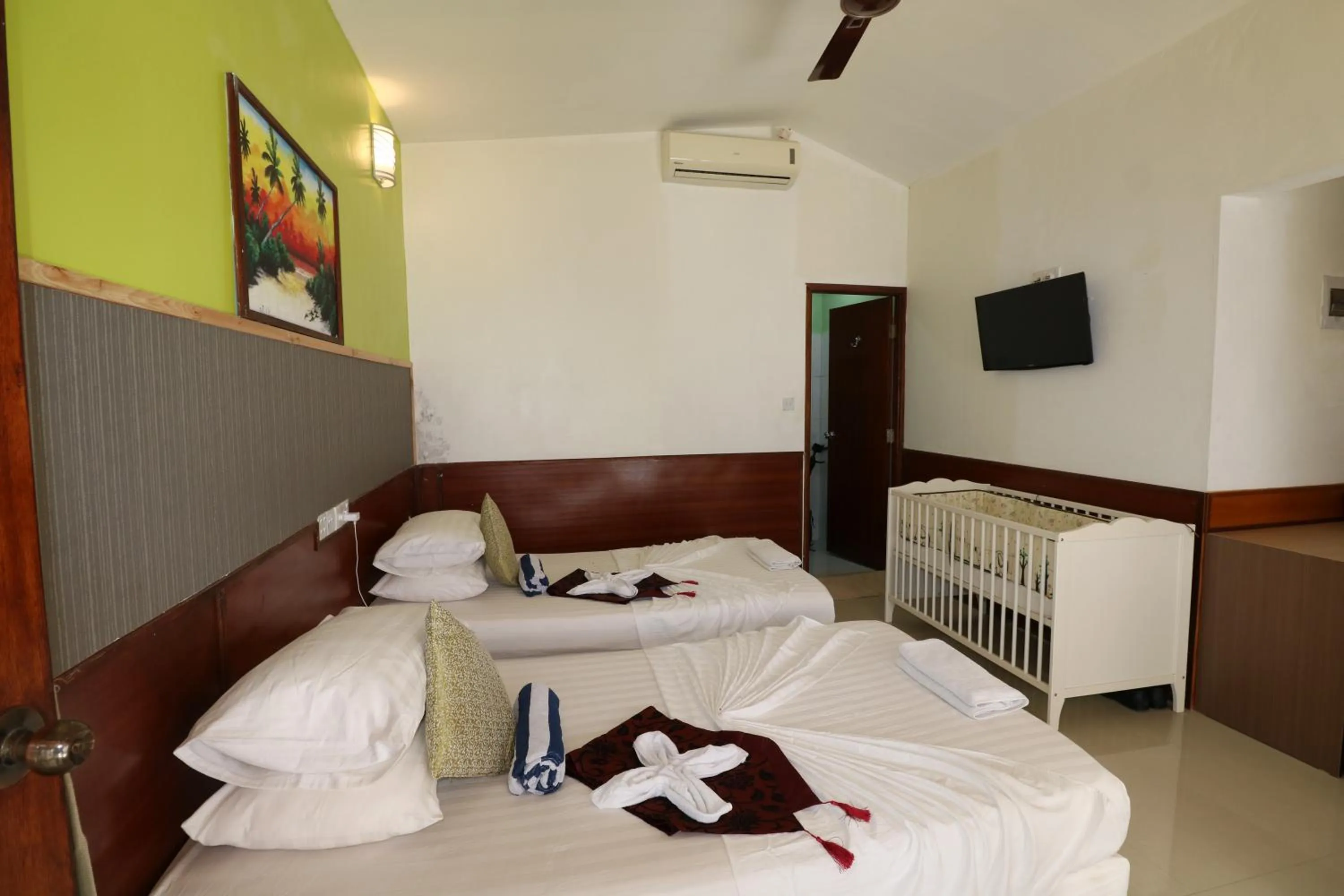 Photo of the whole room, Bed in Liberty Guesthouse Maldives