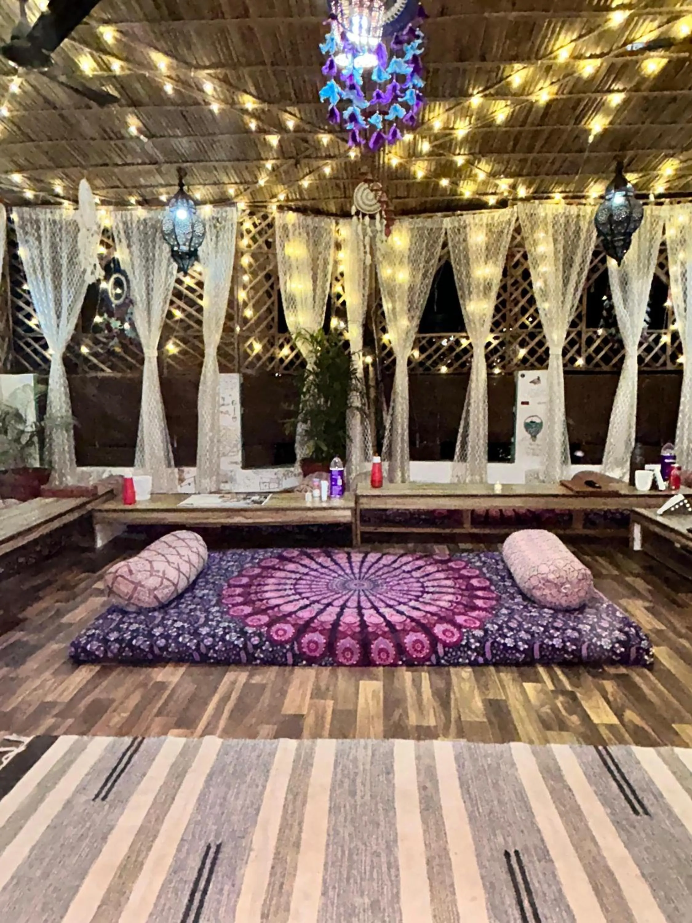 Restaurant/places to eat in The Pink Chapter Hostel, Jaipur