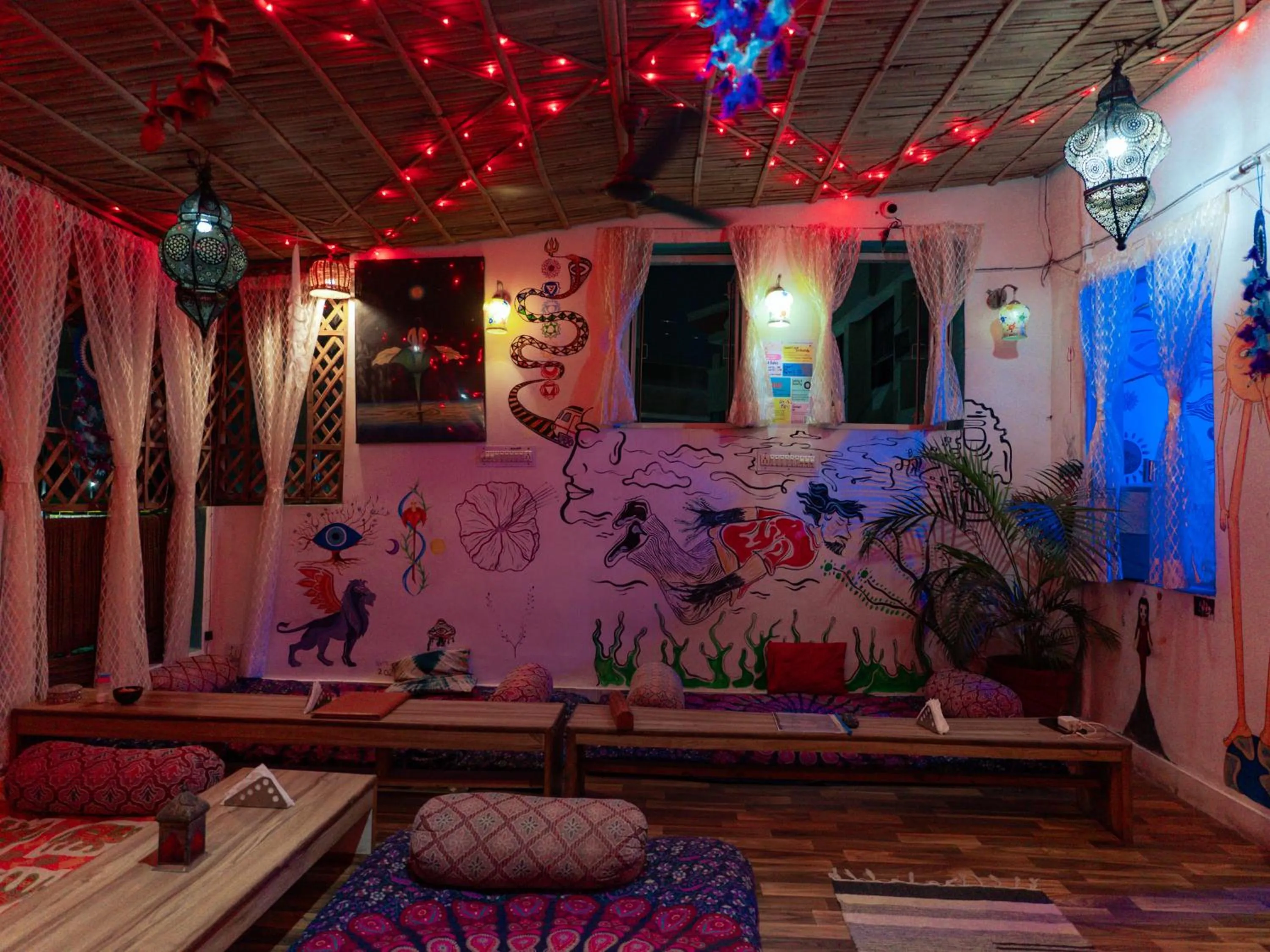 Restaurant/places to eat in The Pink Chapter Hostel, Jaipur