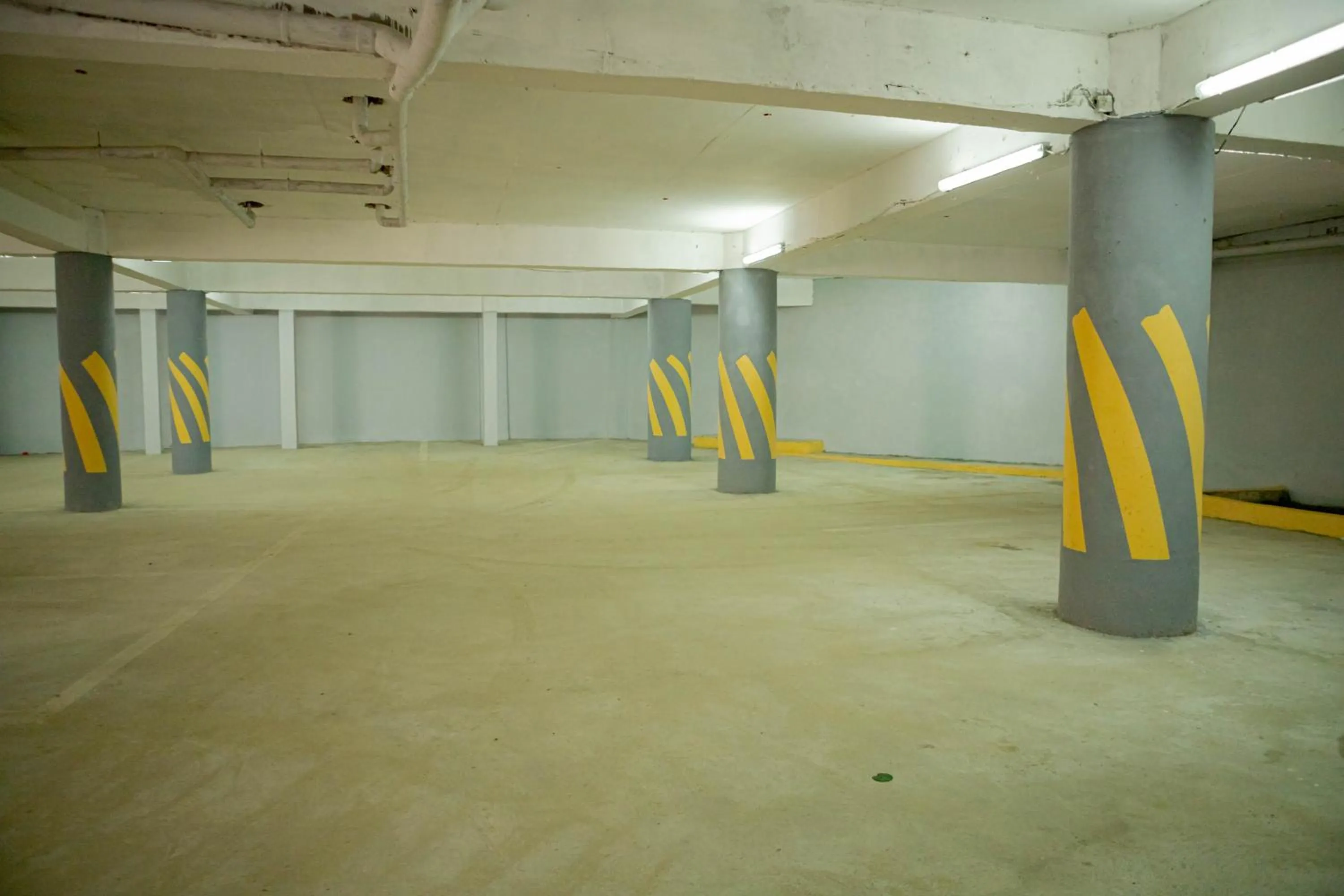 Parking in Hotel Hibiscus Louis