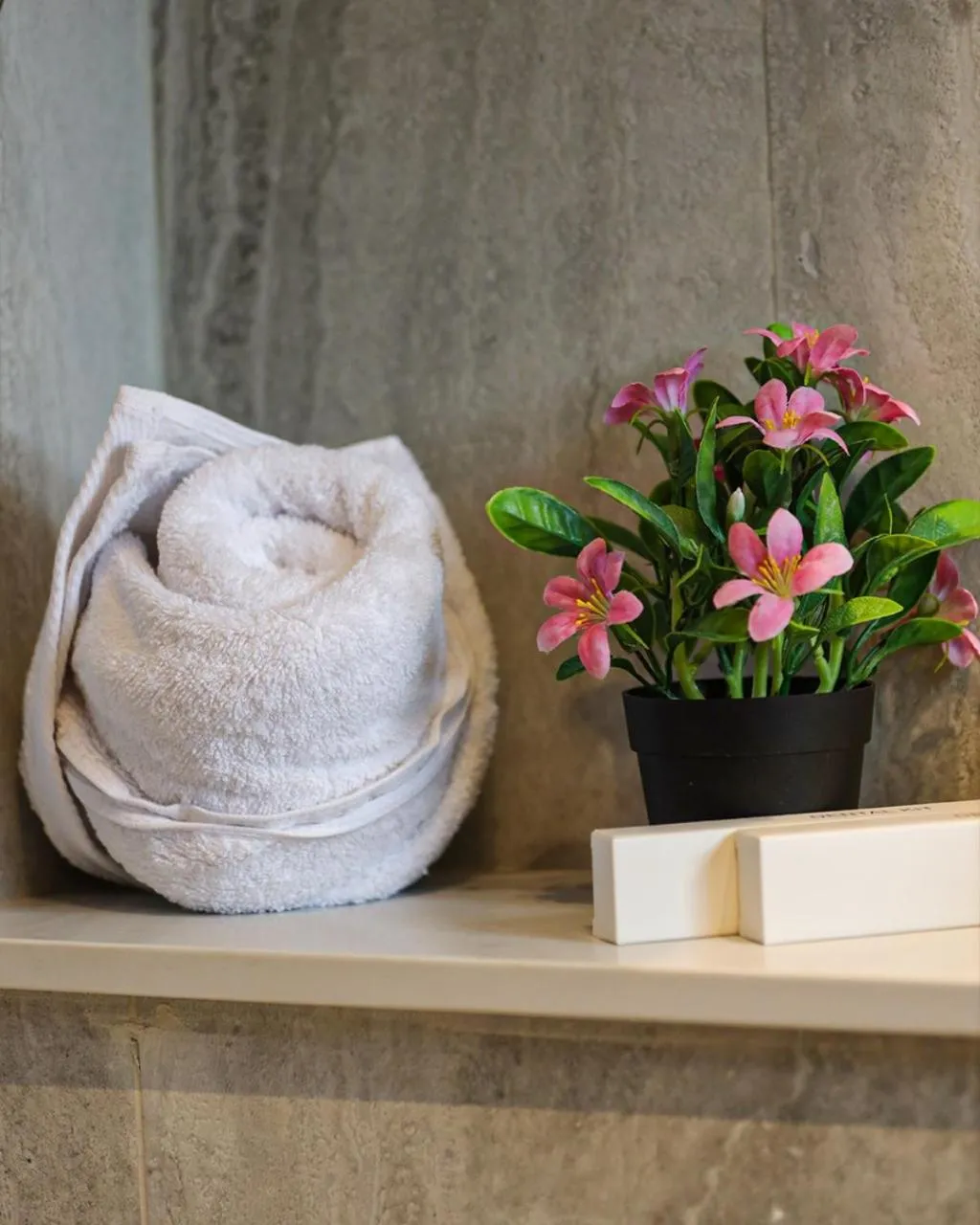 Decorative detail in Palacio Pyramids Hotel