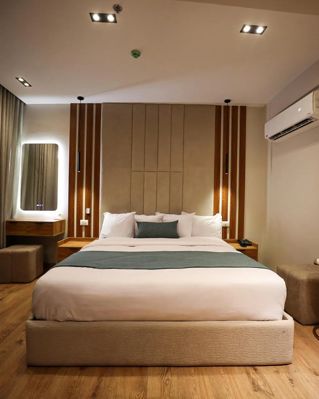 Bed in Palacio Pyramids Hotel