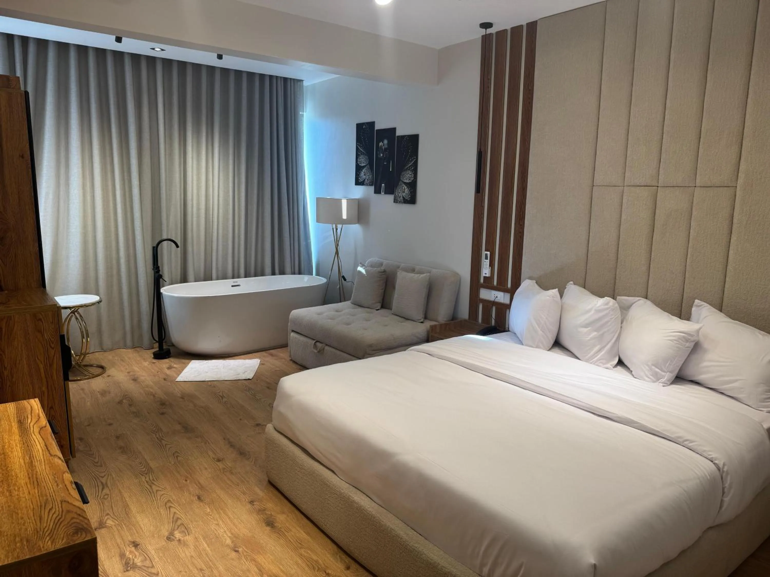 Bed in Palacio Pyramids Hotel