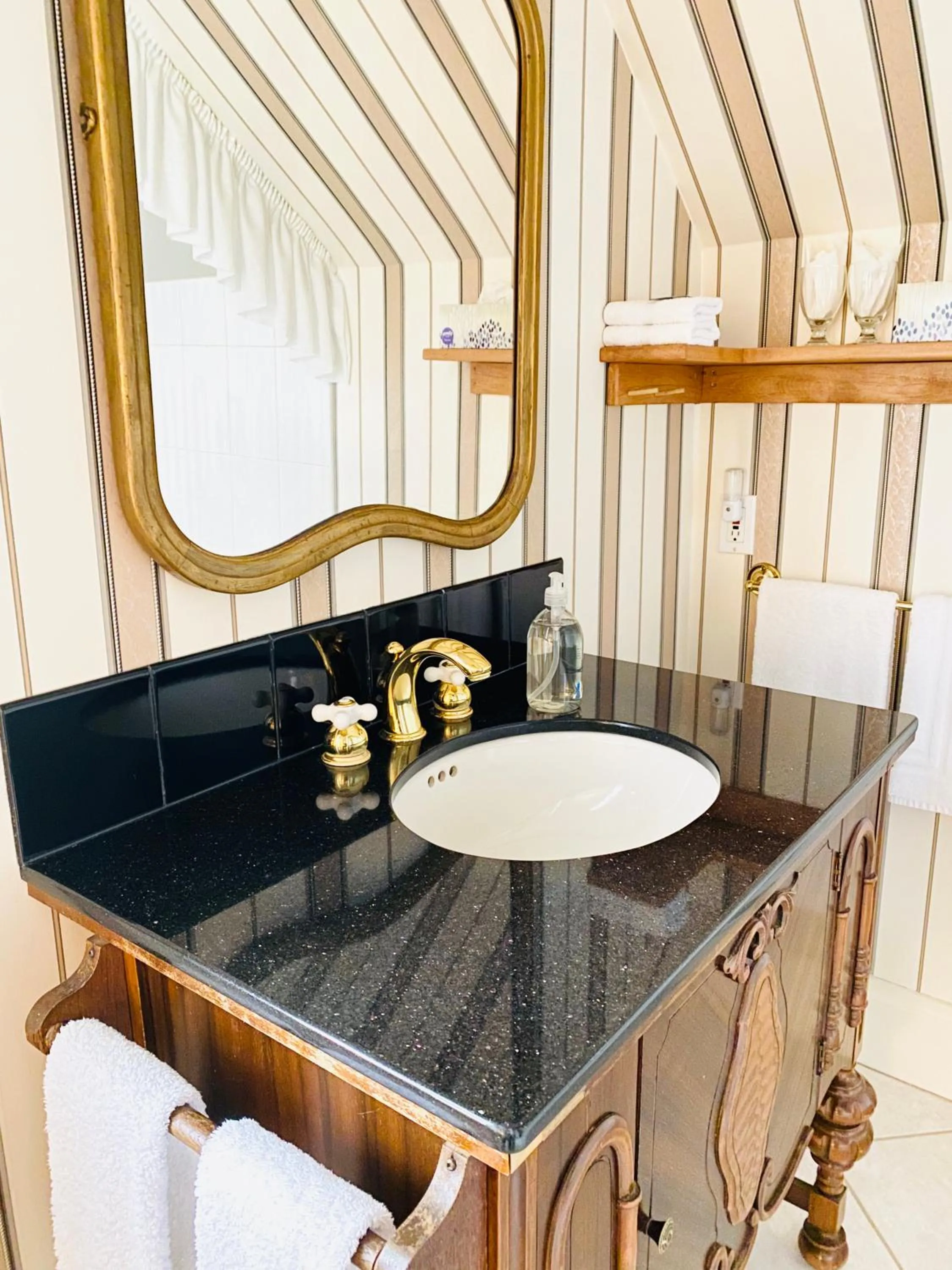 Bathroom in Princess and the Pea Hotel