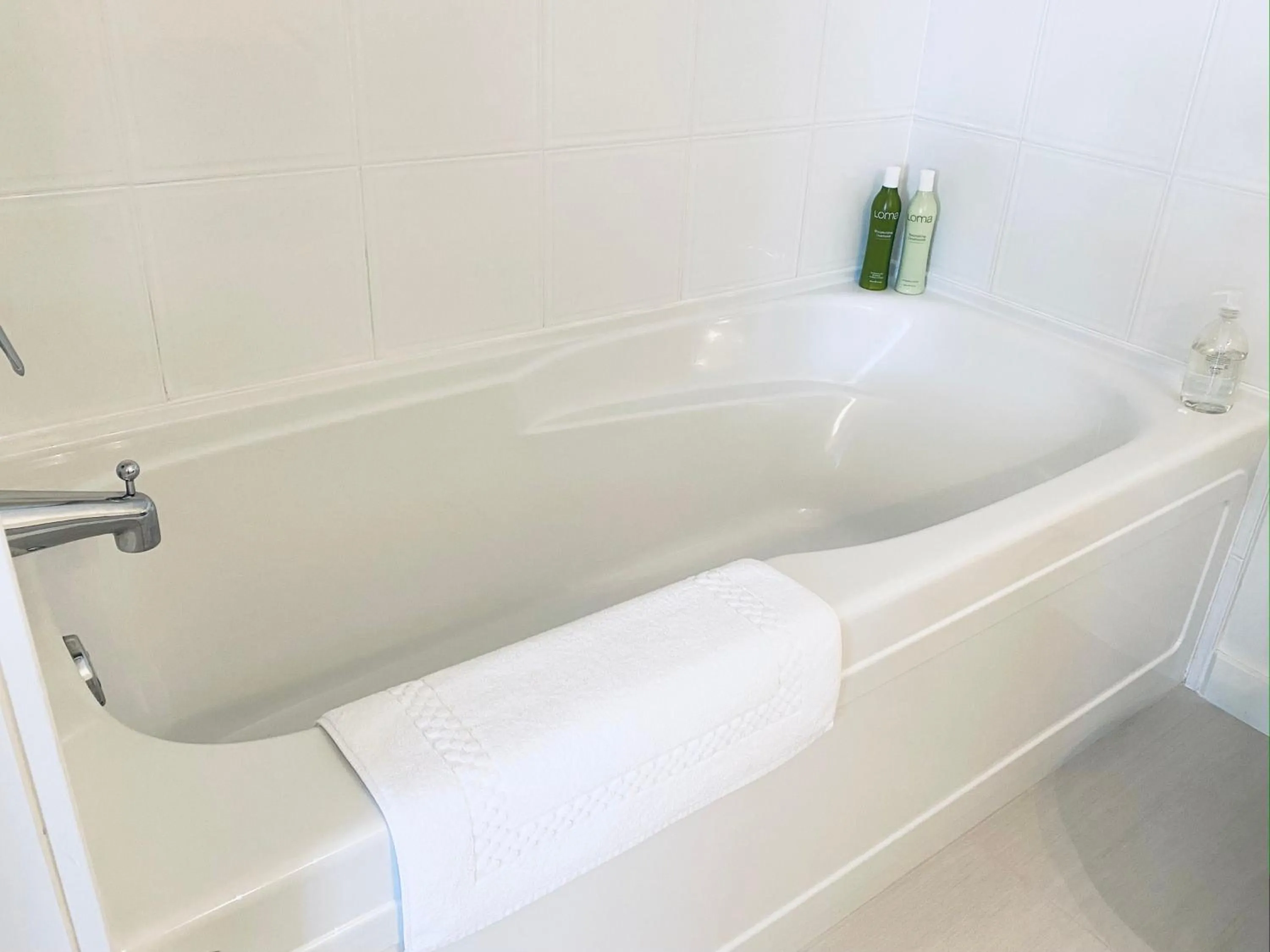 Bathroom in Princess and the Pea Hotel