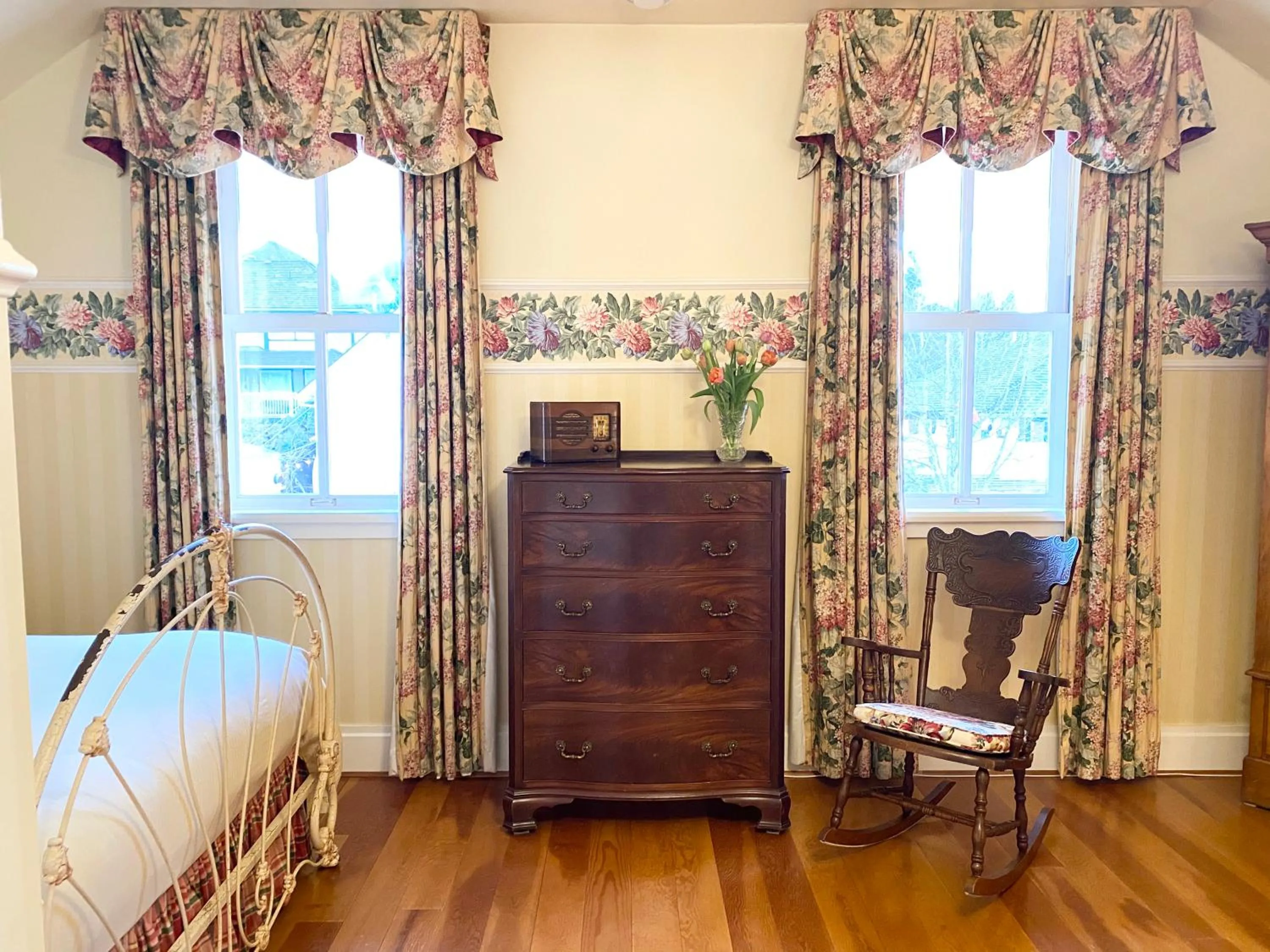 Bedroom, Bed in Princess and the Pea Hotel