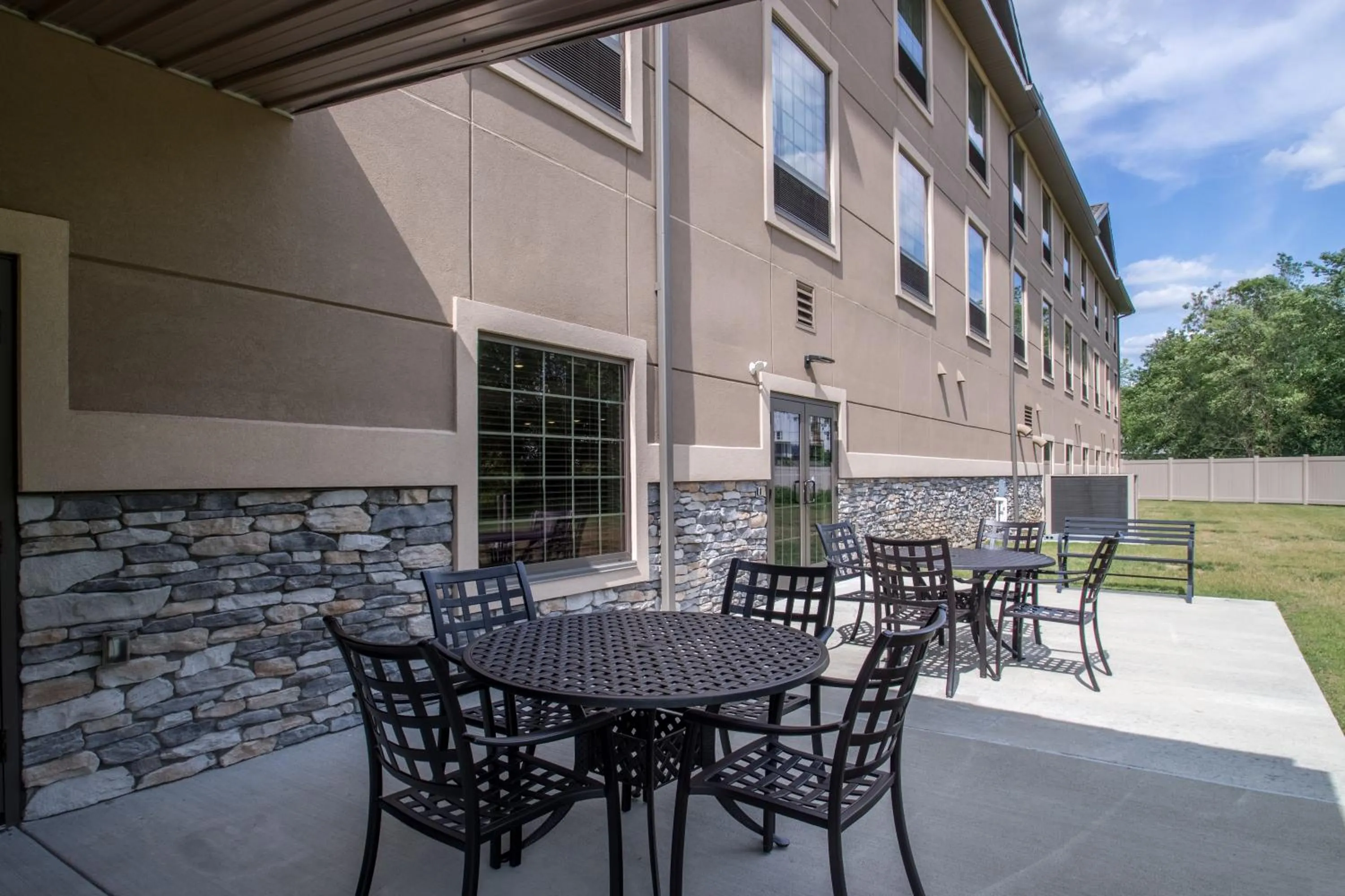Patio in Cobblestone Inn & Suites - St Marys
