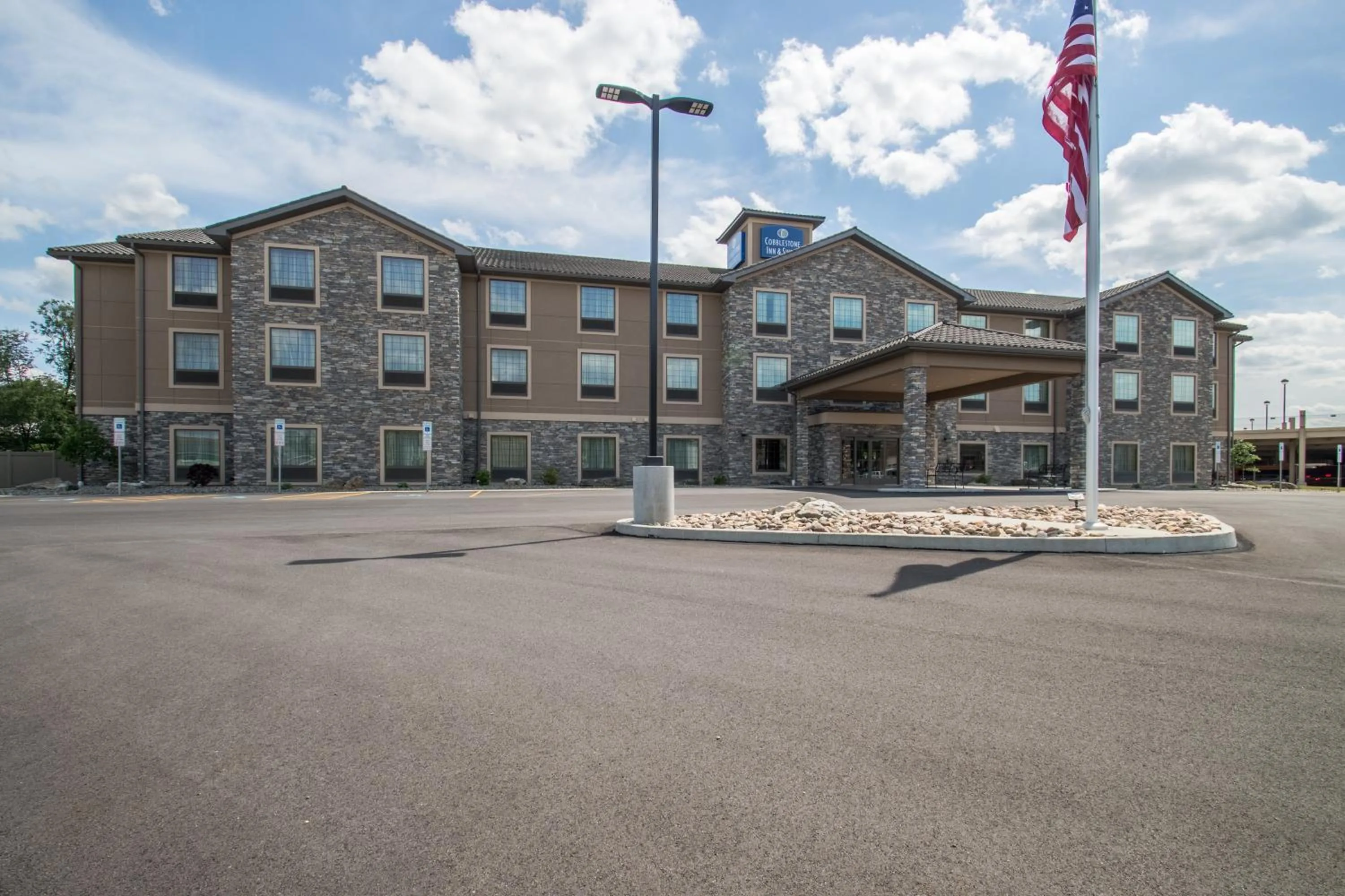 Property building in Cobblestone Inn & Suites - St Marys