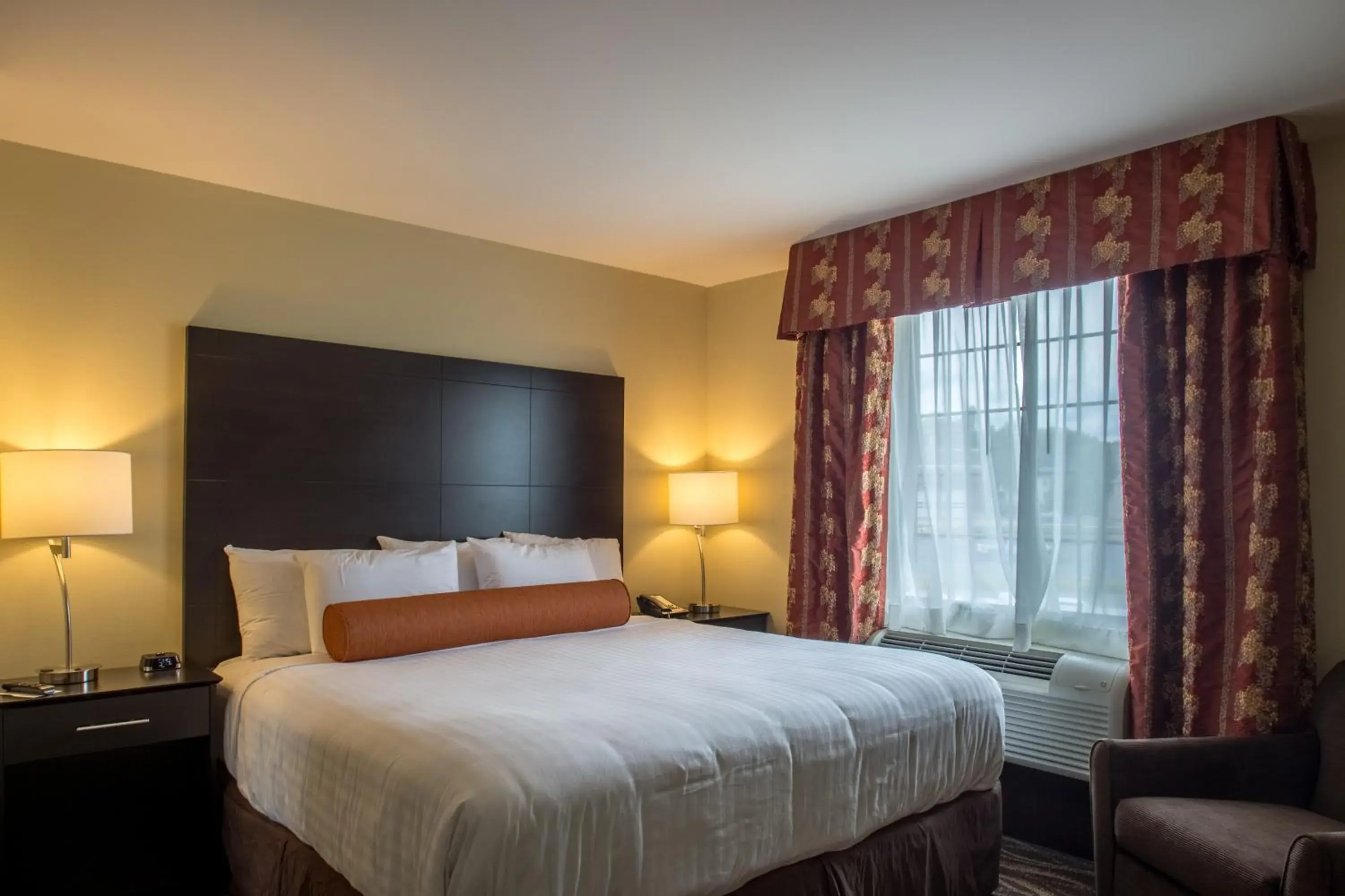 One-Bedroom Suite in Cobblestone Inn & Suites - St Marys One-Bedroom Suite in Cobblestone Inn & Suites - St Marys