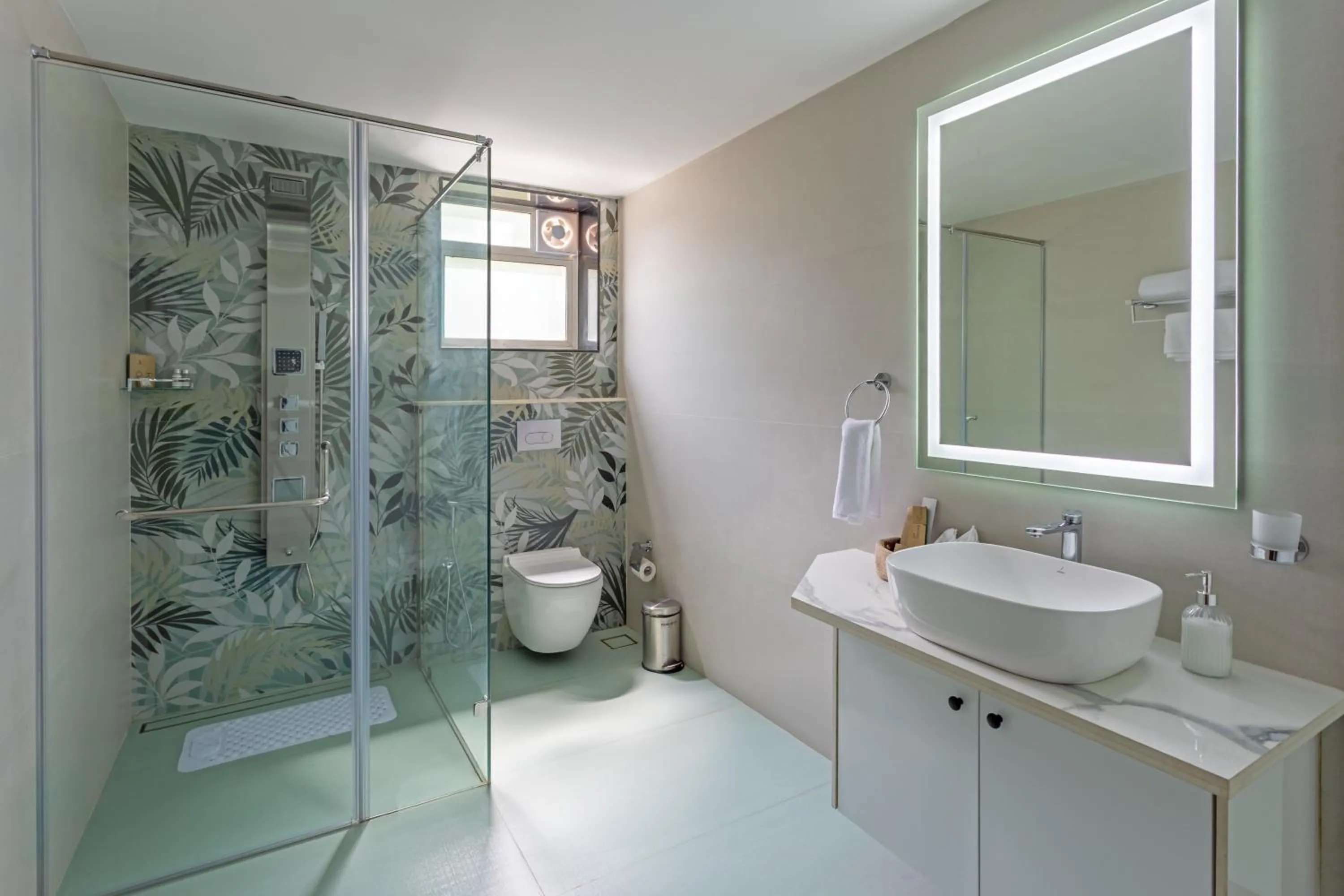 Bathroom in Lamrin Morjim Goa