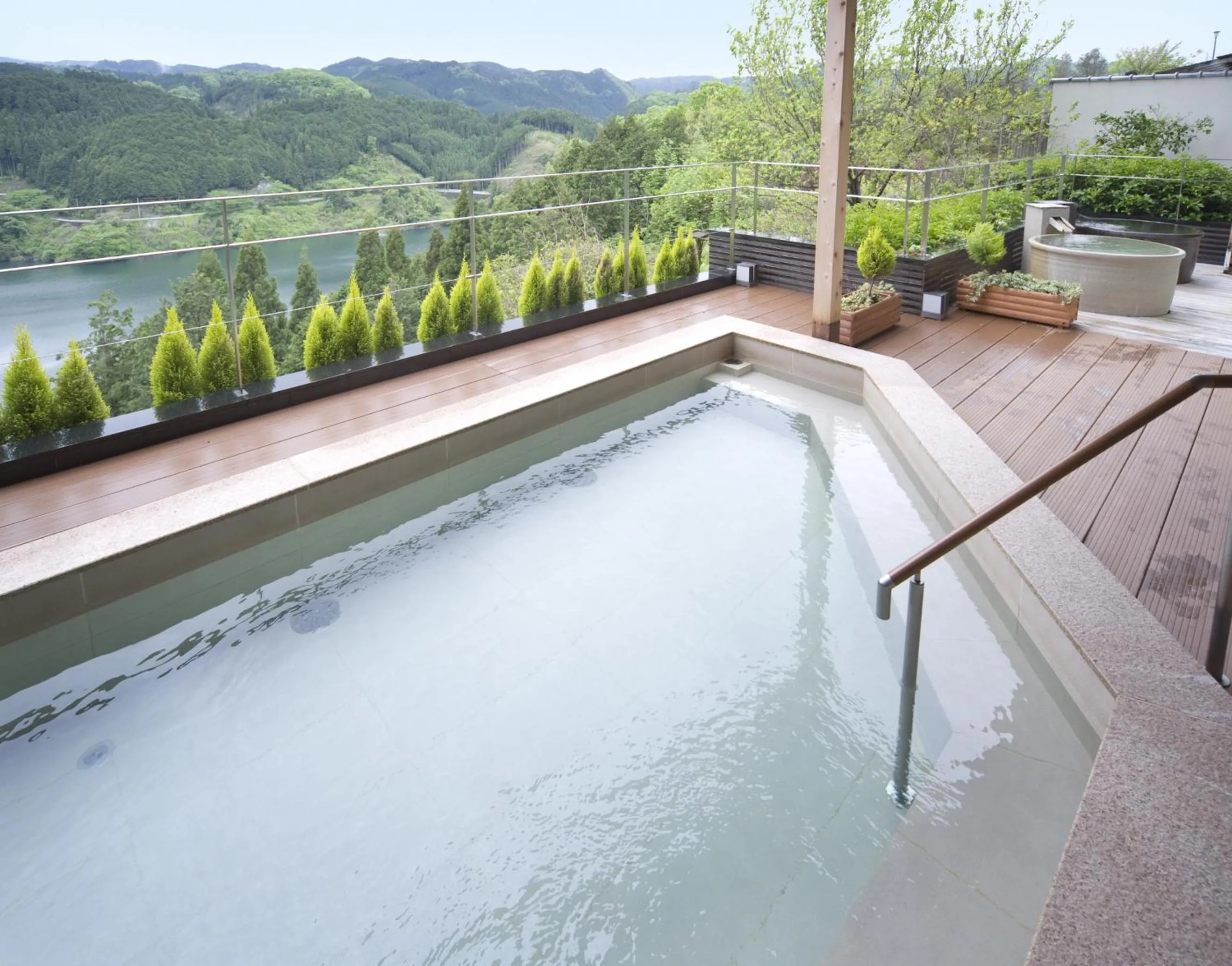 Open Air Bath in Shorenji Lake Hotel
