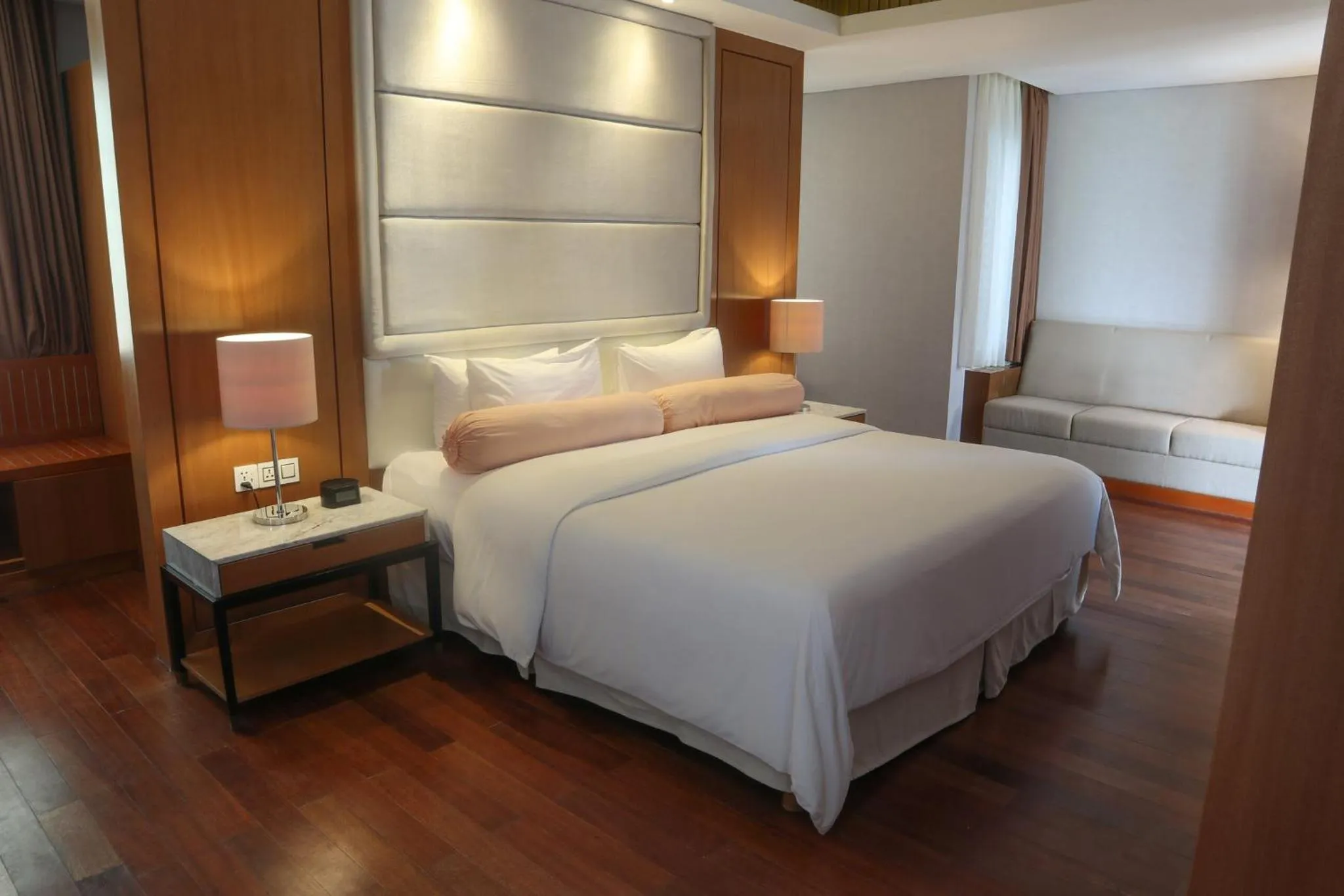 Photo of the whole room, Bed in InterContinental Bandung Dago Pakar by IHG