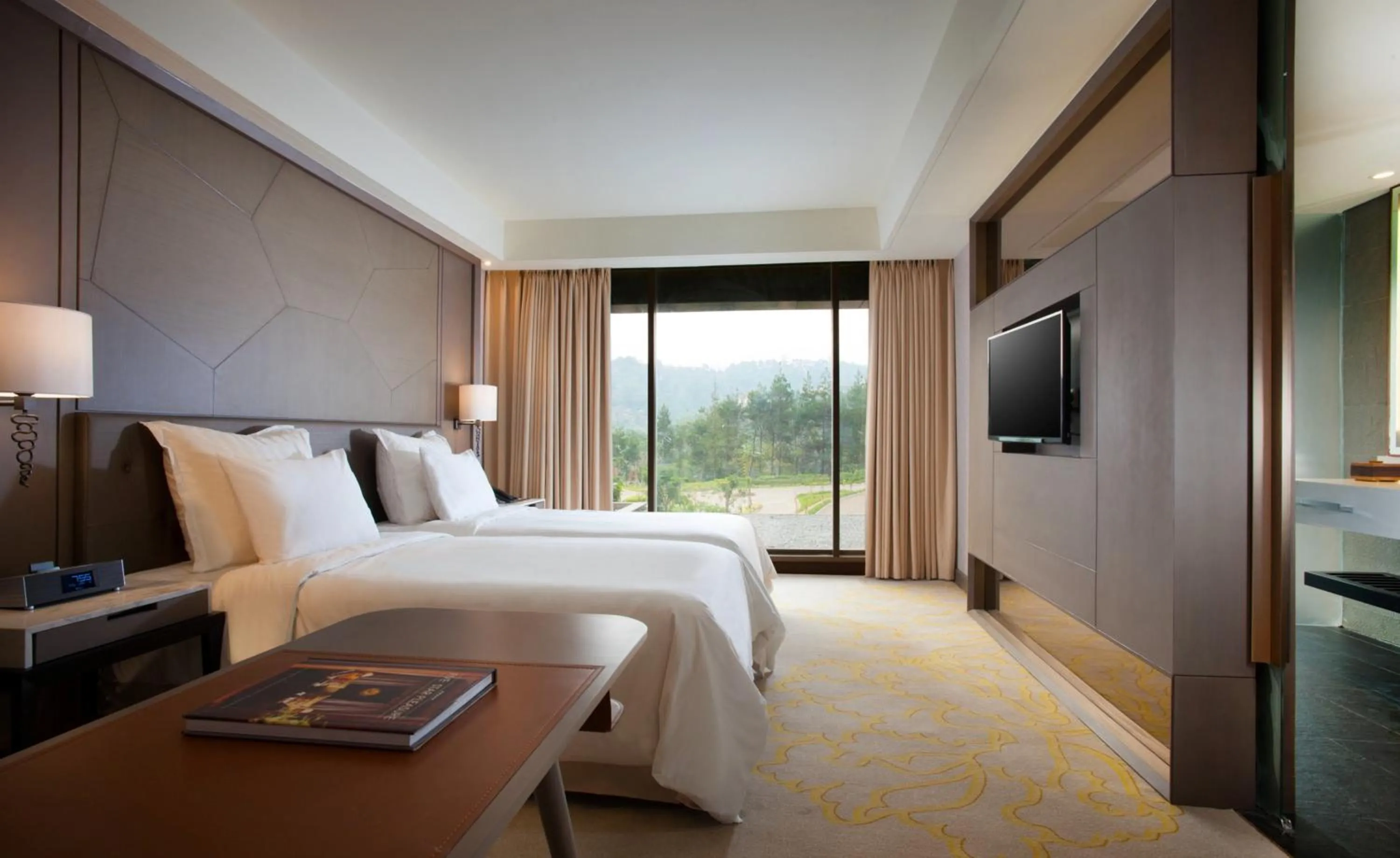 Photo of the whole room, Bed in InterContinental Bandung Dago Pakar by IHG