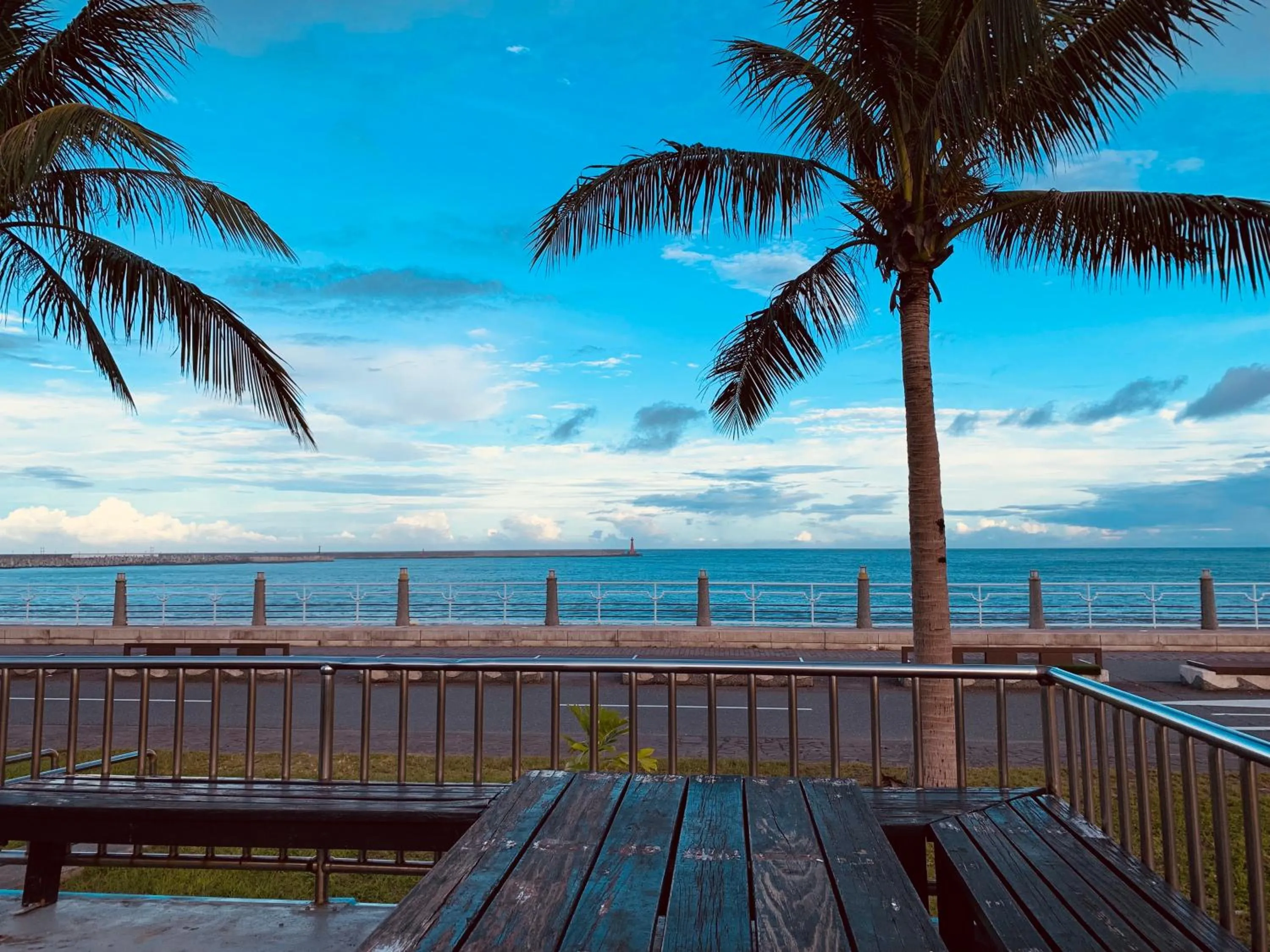 Day in Long To Sea Again