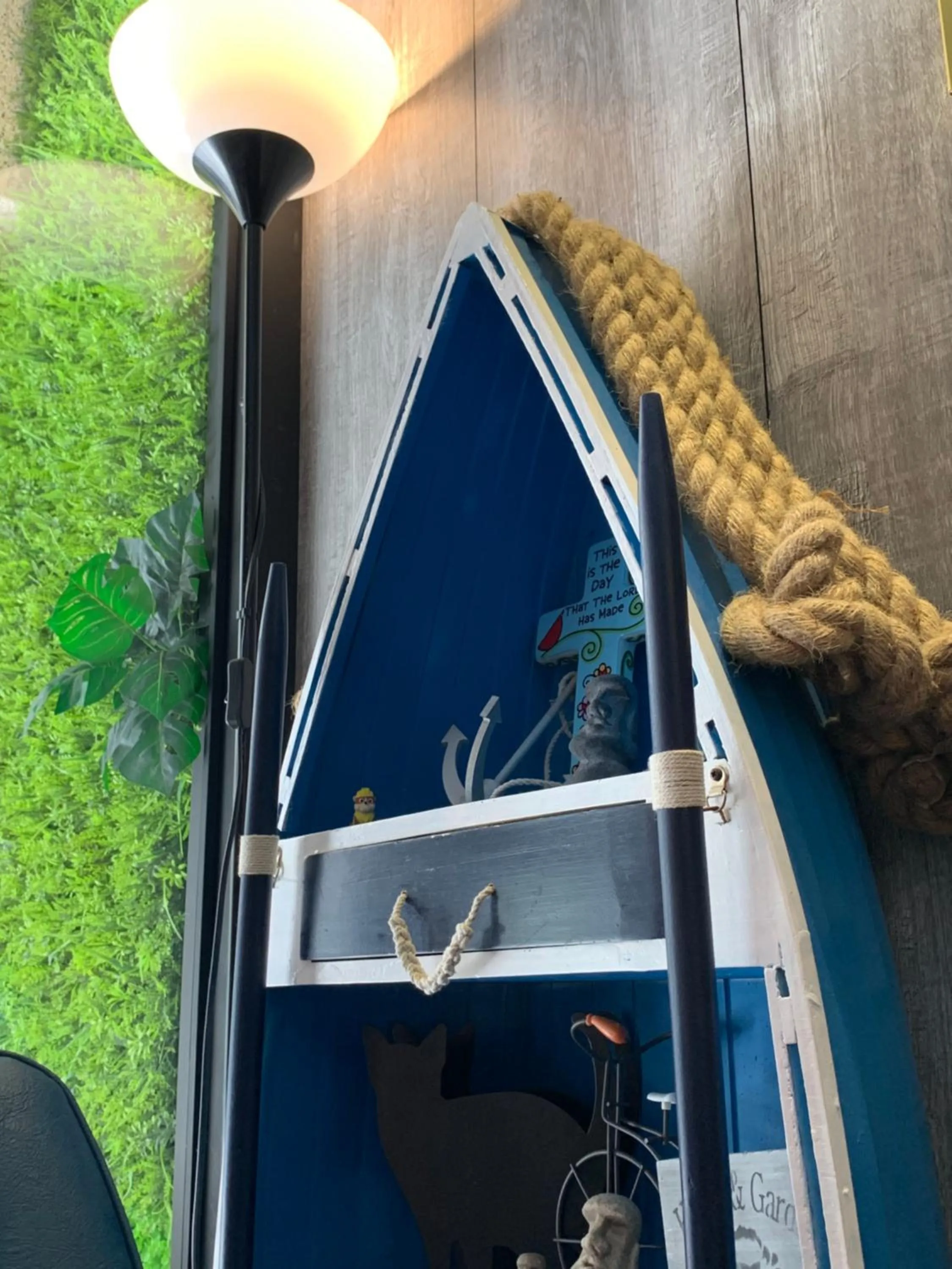 Decorative detail in Long To Sea Again