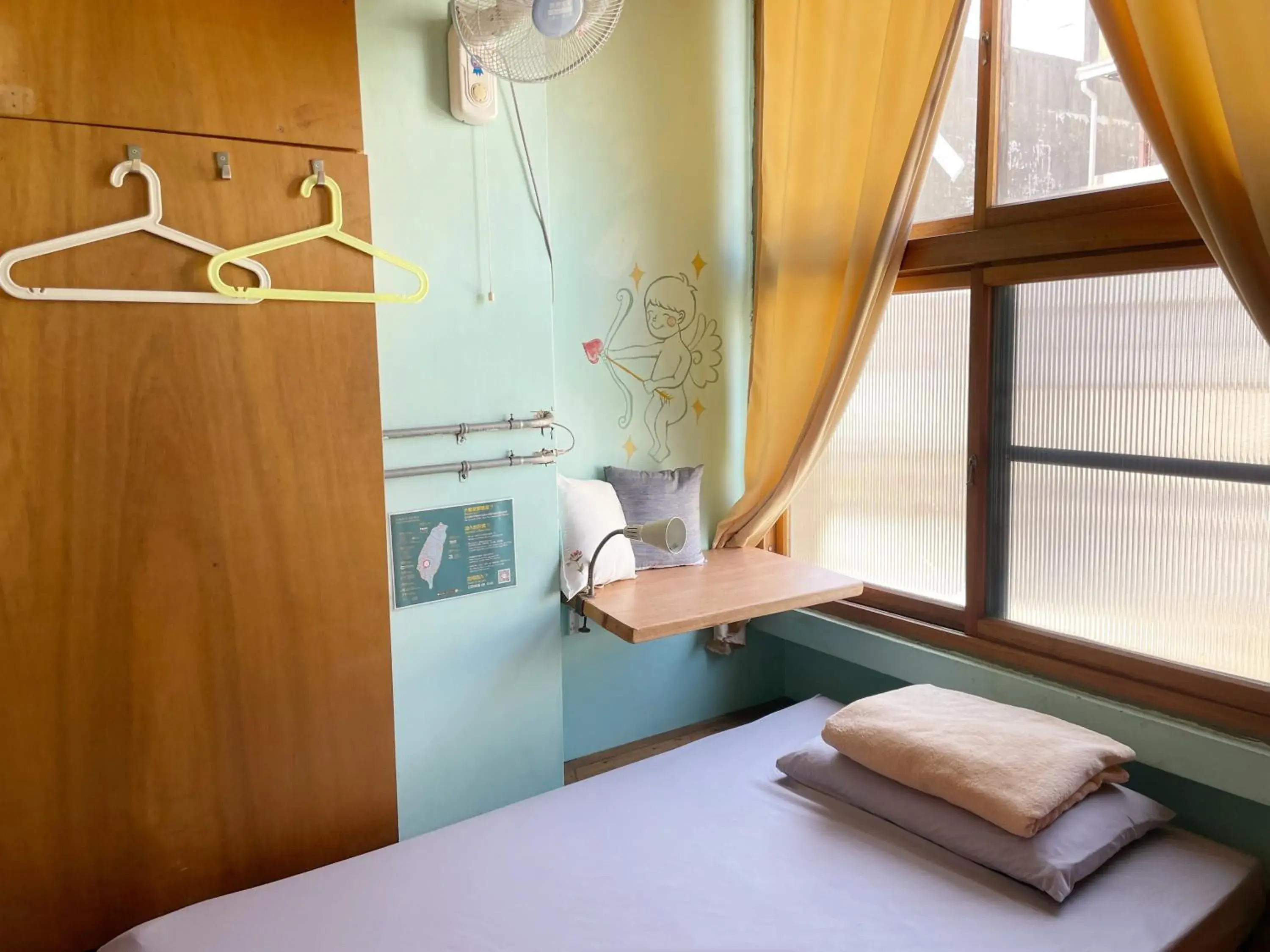 Budget Single Room in Fuqi Hostel - Heping Budget Single Room in Fuqi Hostel - Heping