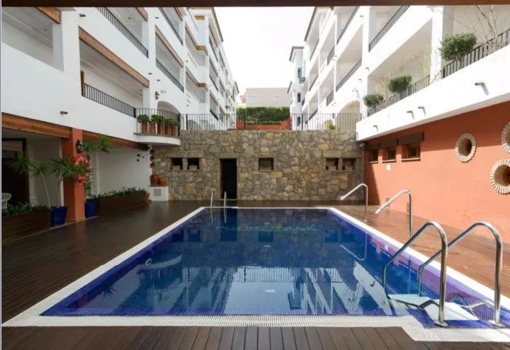 Swimming pool in Aparthotel Puerto Mar