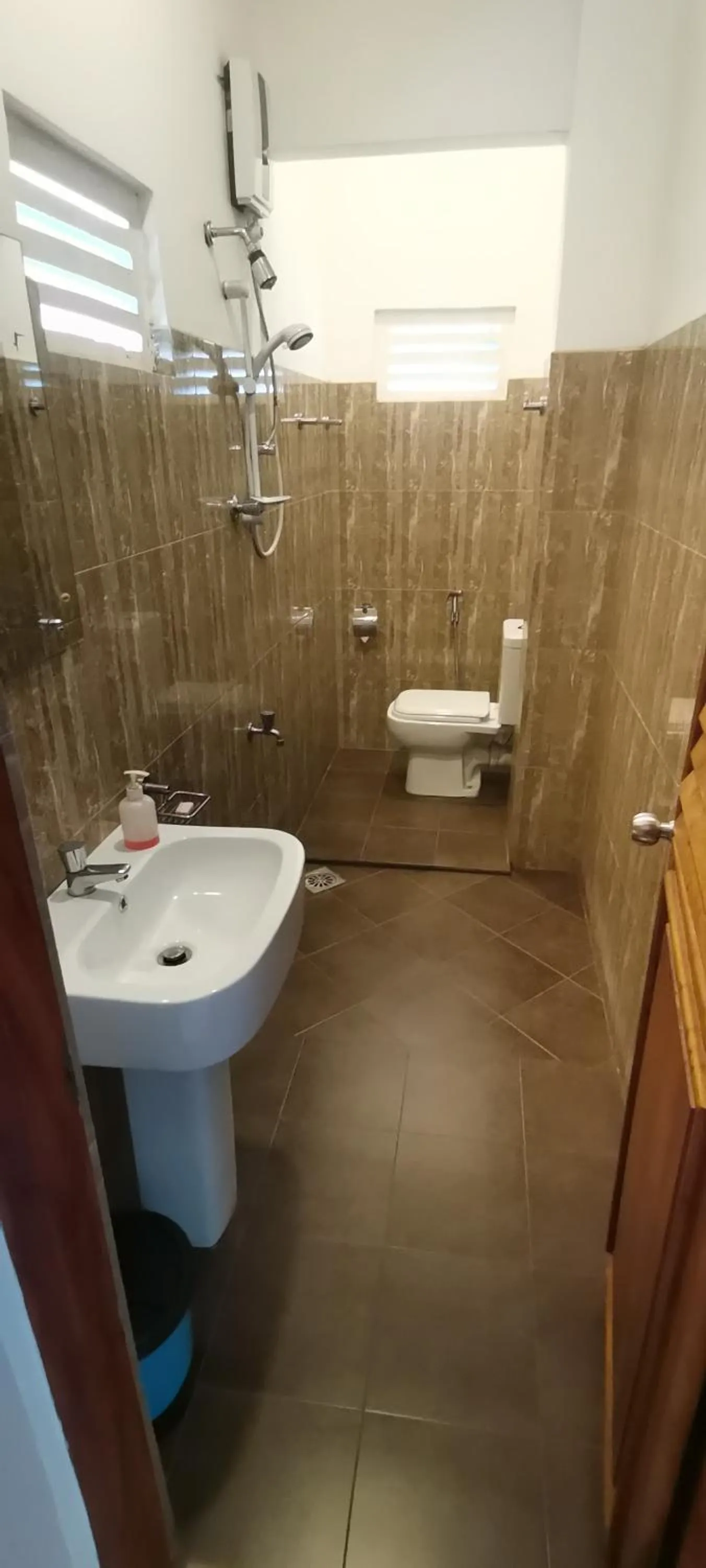 Shower in Rajarata Family Resort