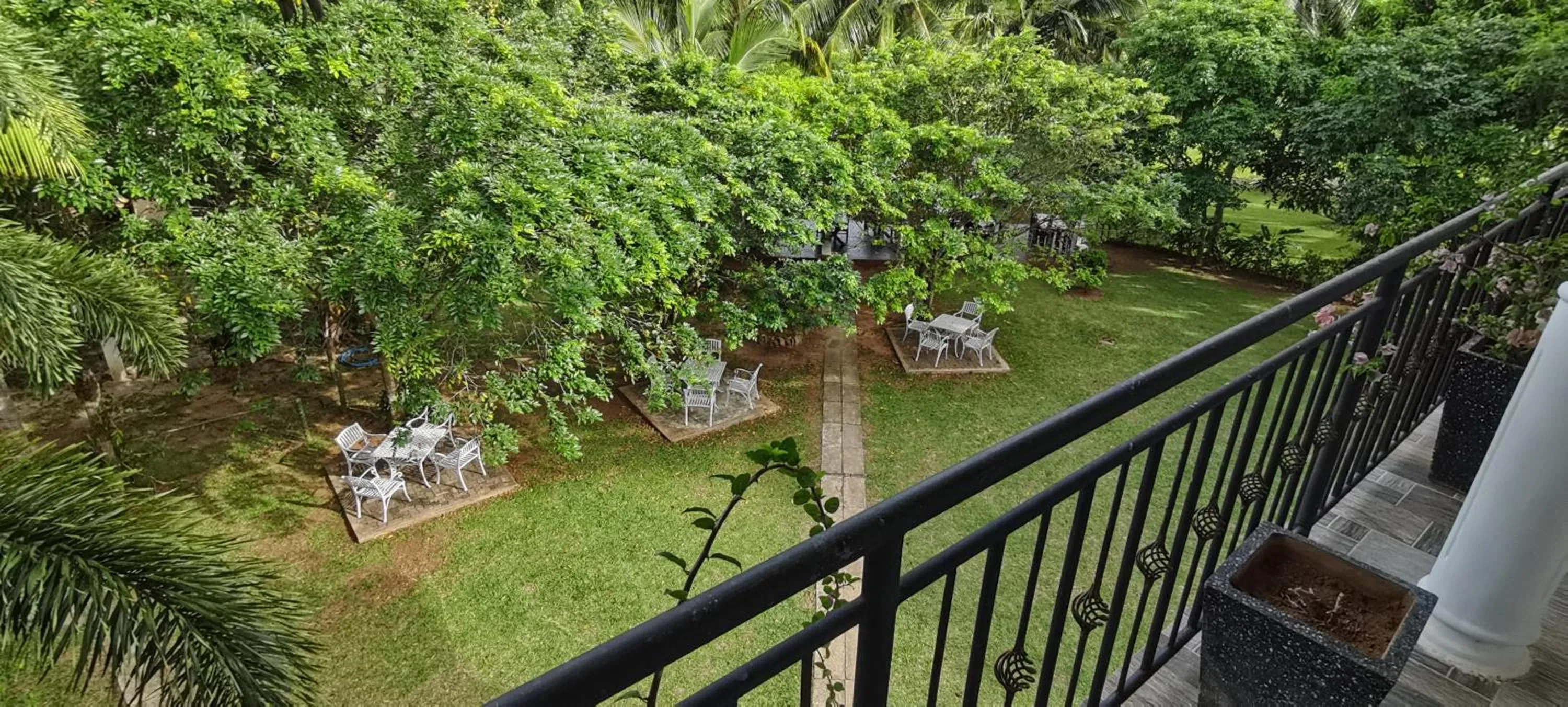 Garden in Rajarata Family Resort