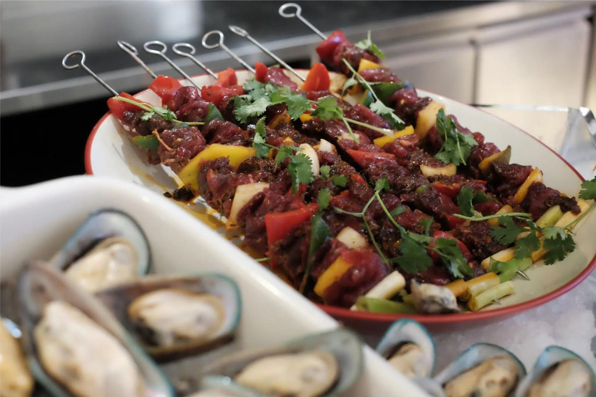 Restaurant/places to eat in Crowne Plaza Bandung by IHG