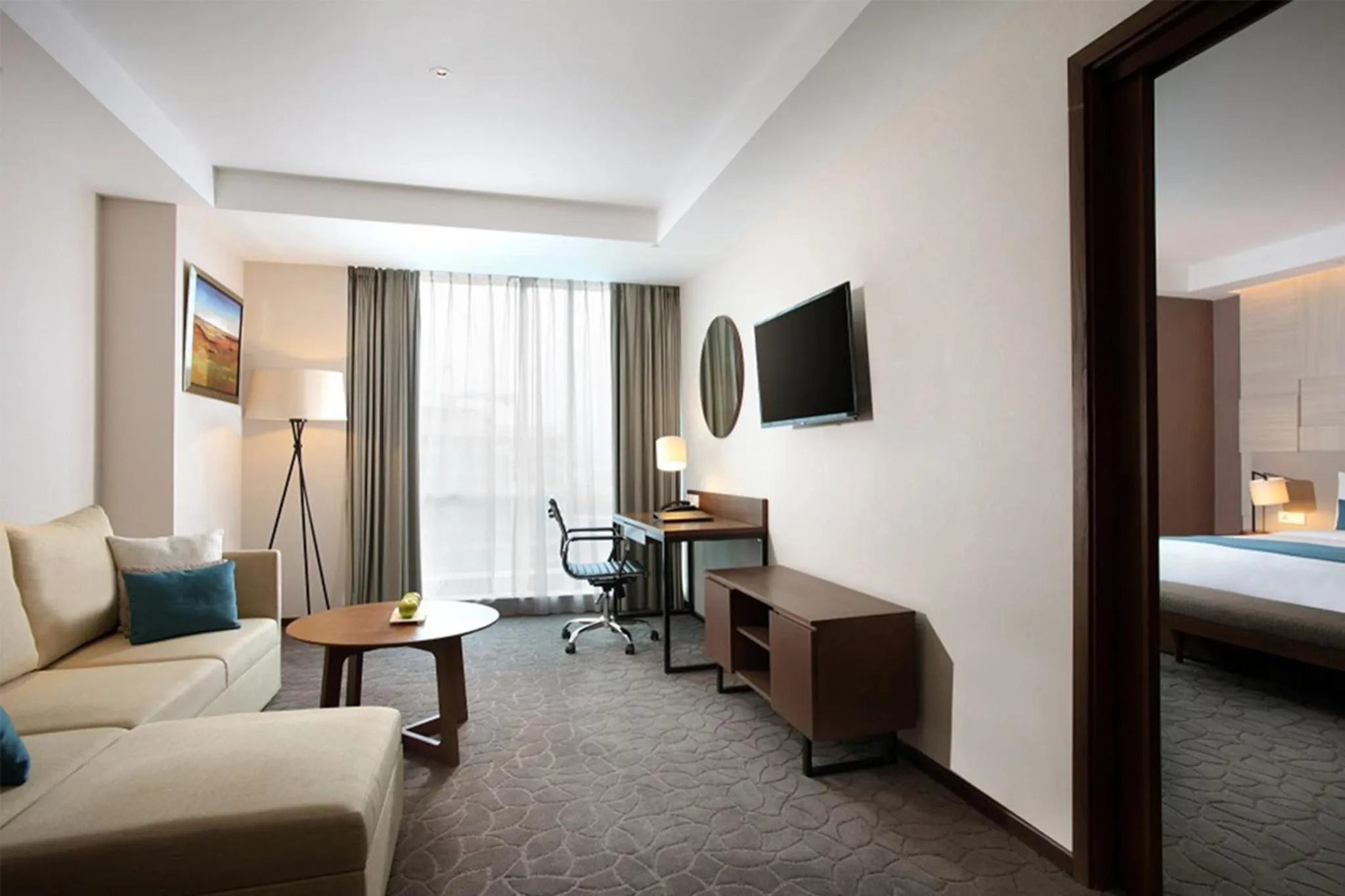 Photo of the whole room, Bed in Crowne Plaza Bandung by IHG