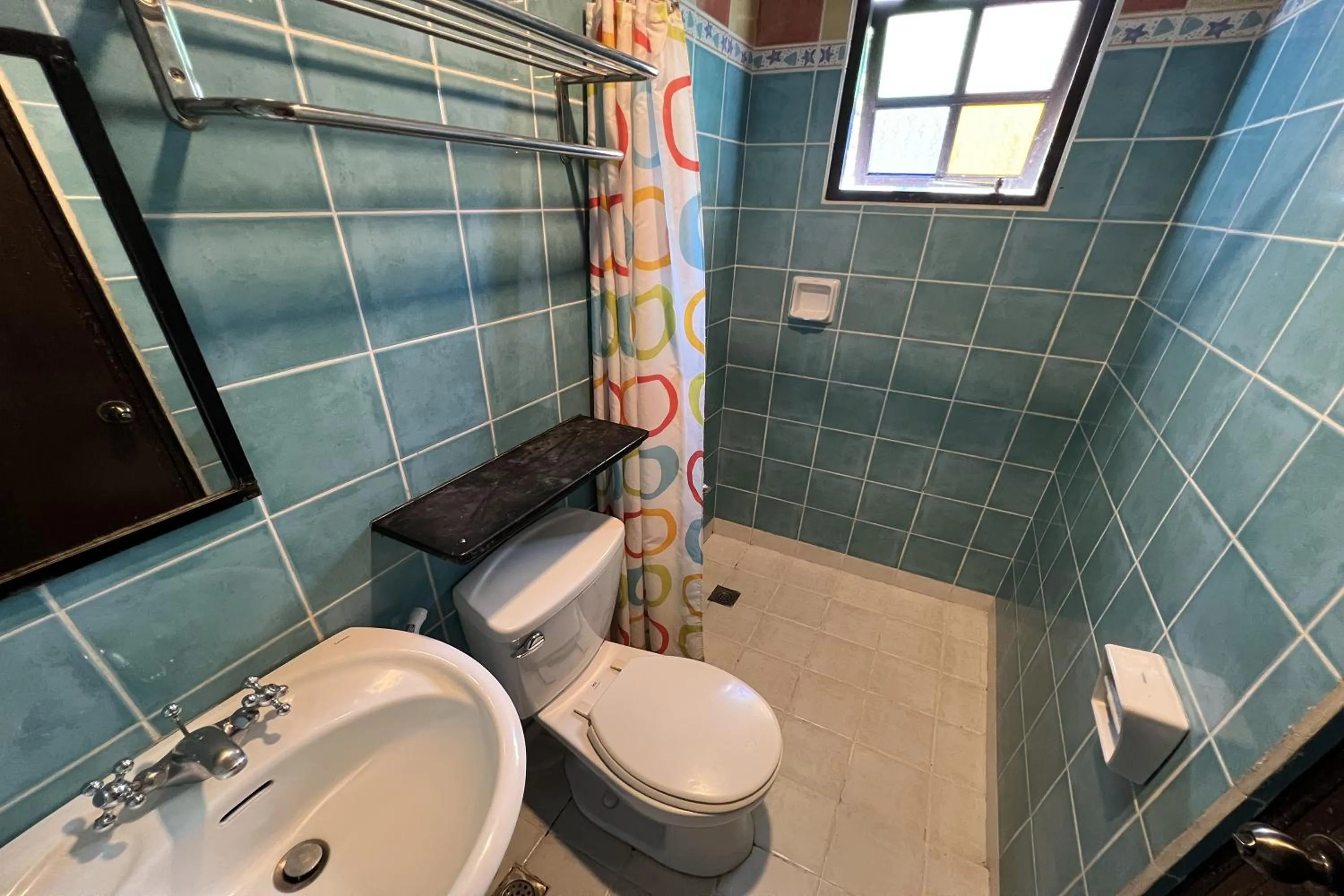 Bathroom in Bangera Inn