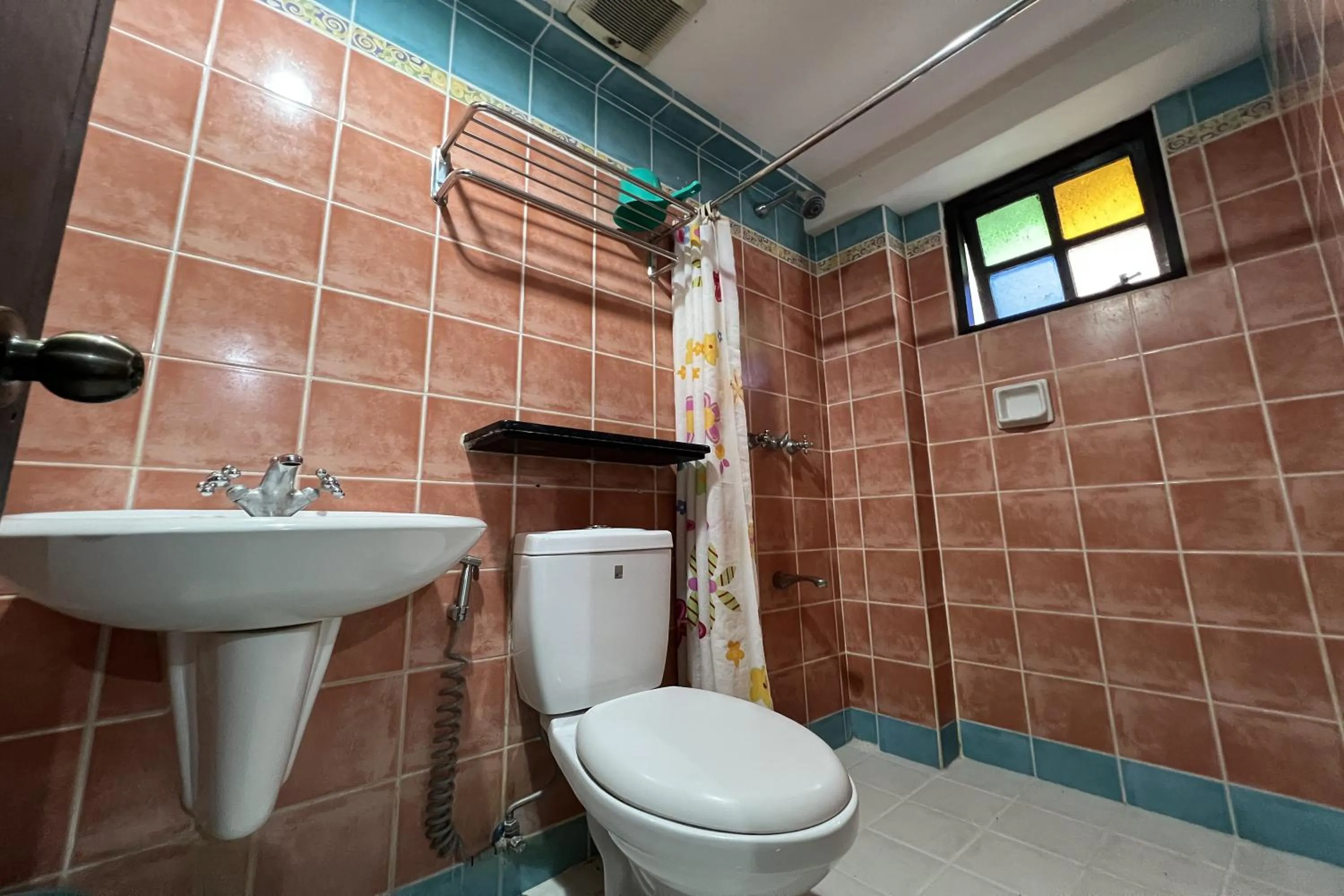 Bathroom in Bangera Inn