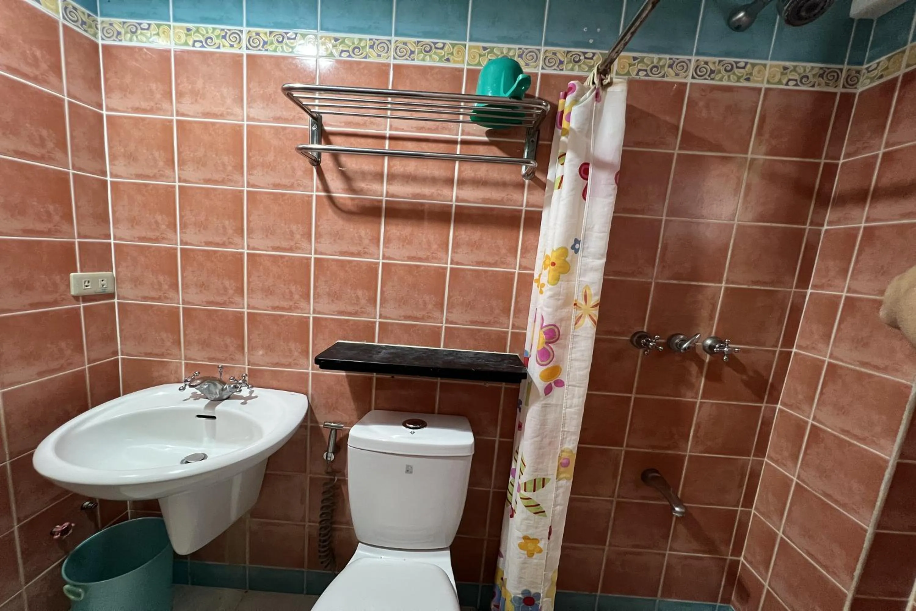 Bathroom in Bangera Inn