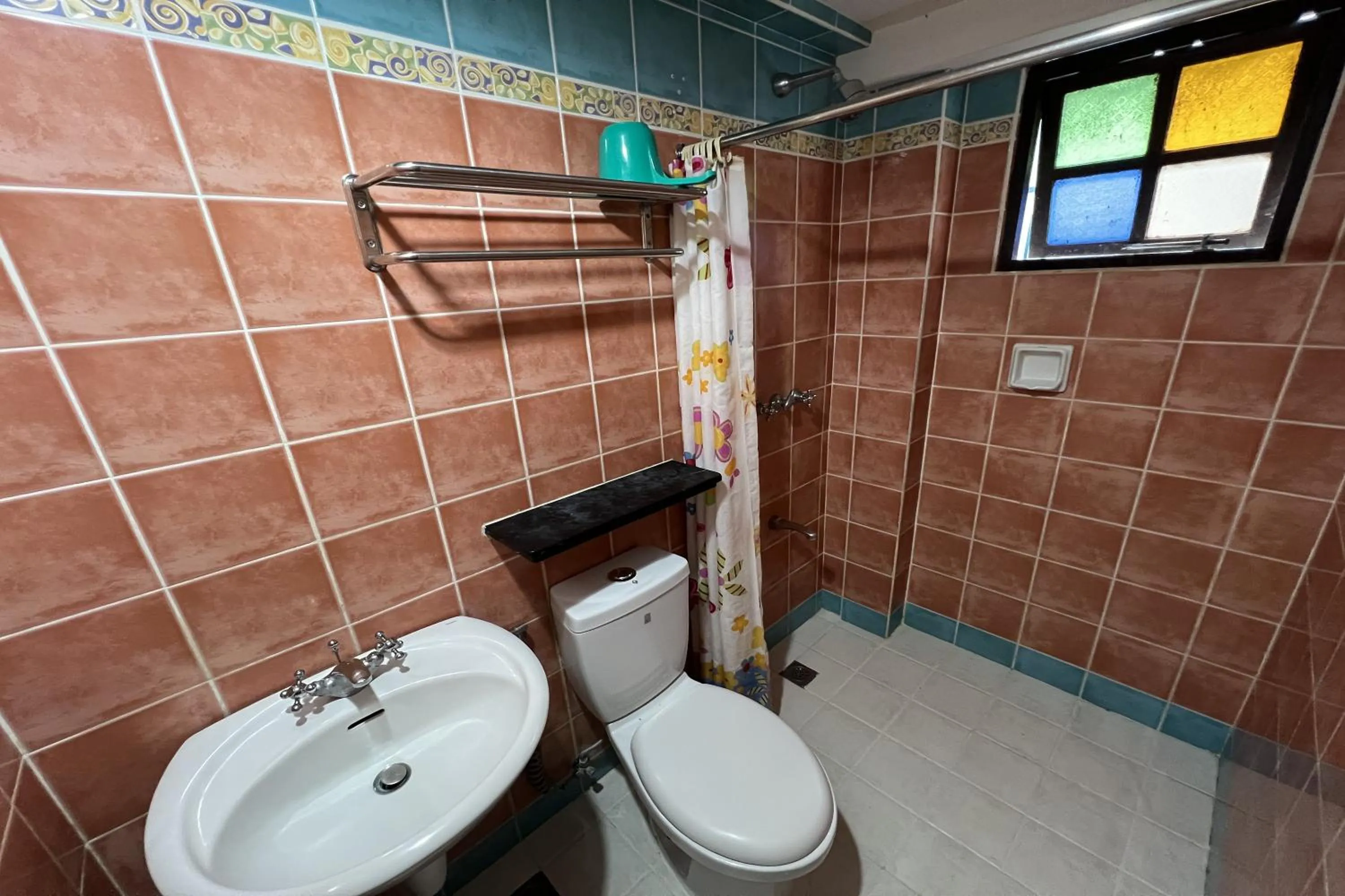 Bathroom in Bangera Inn