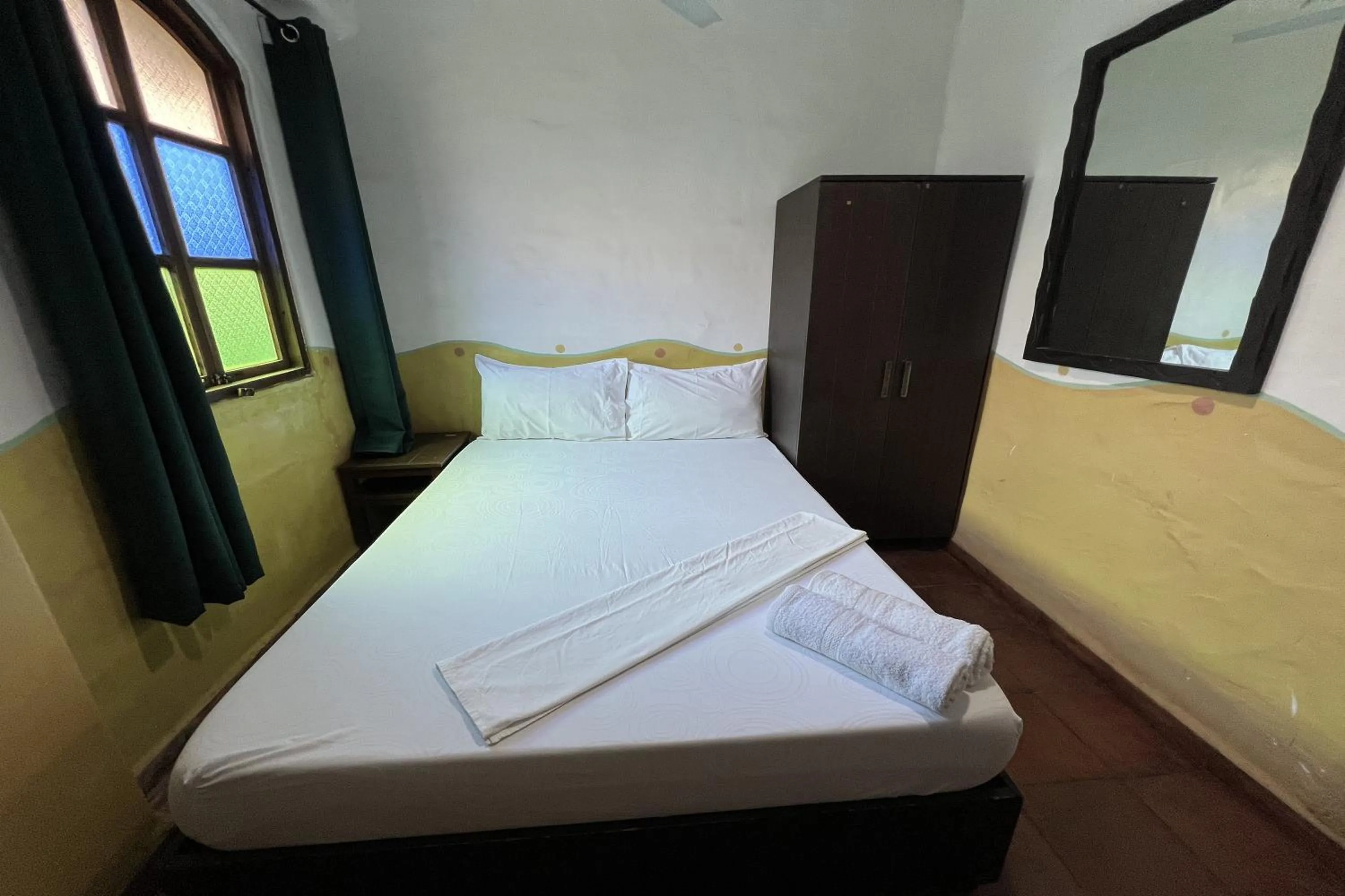 Bed in Bangera Inn