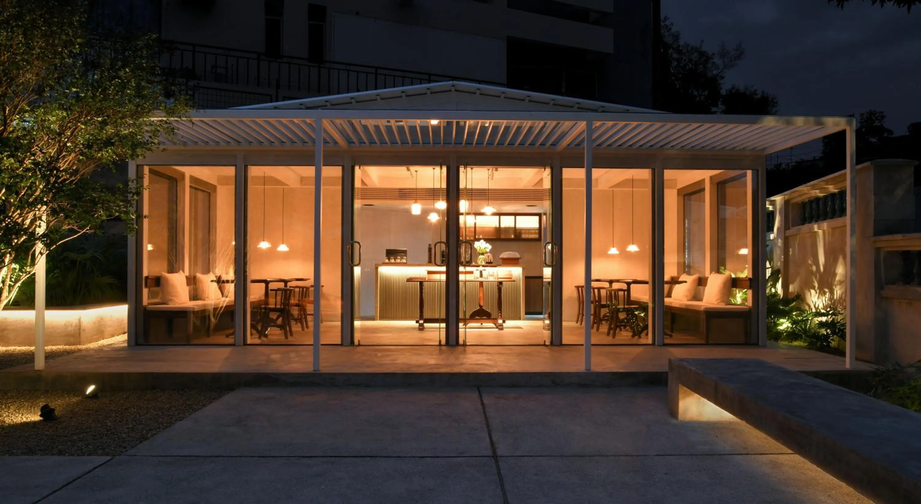 Property building in LeeManorHotle