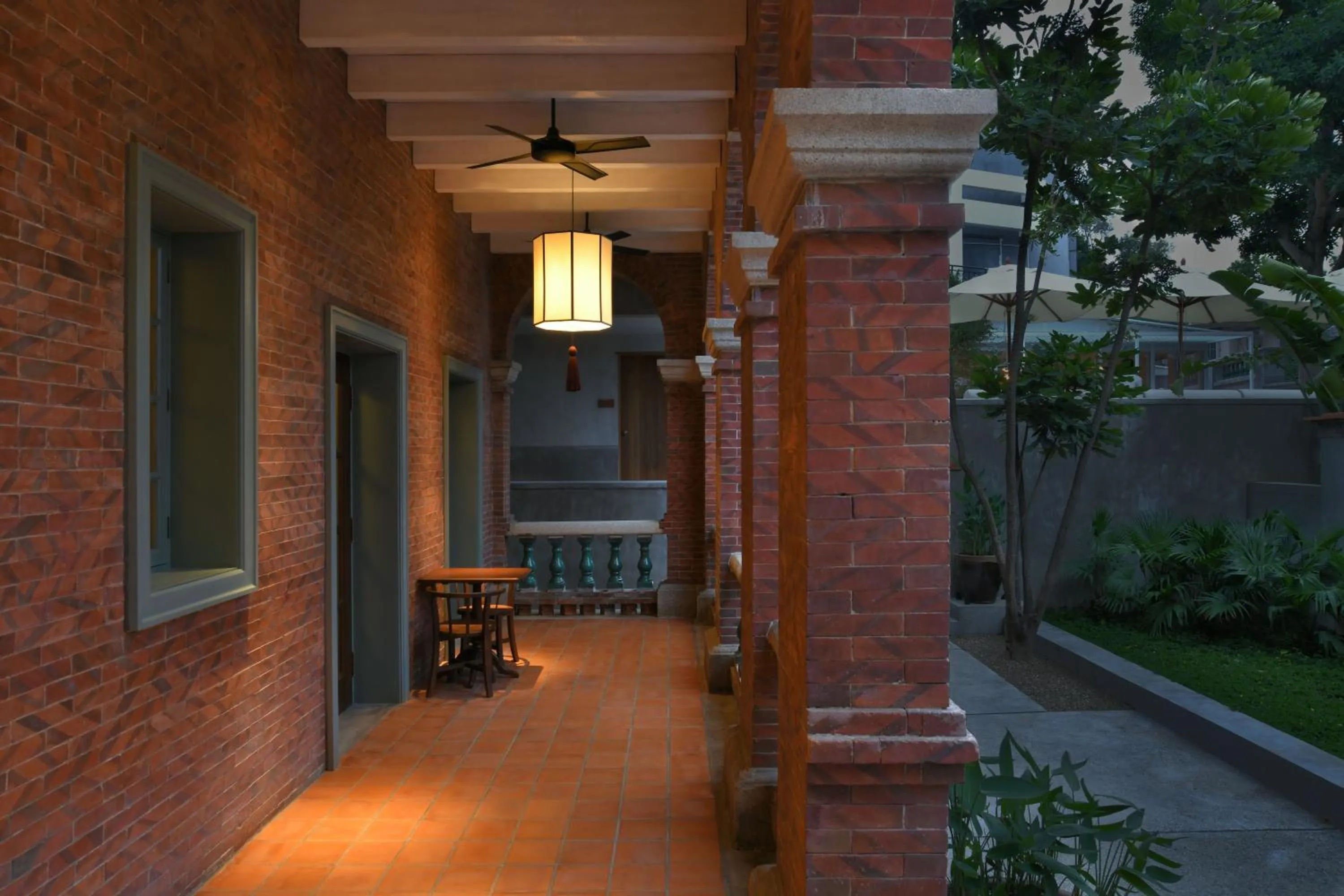 Property building in LeeManorHotle