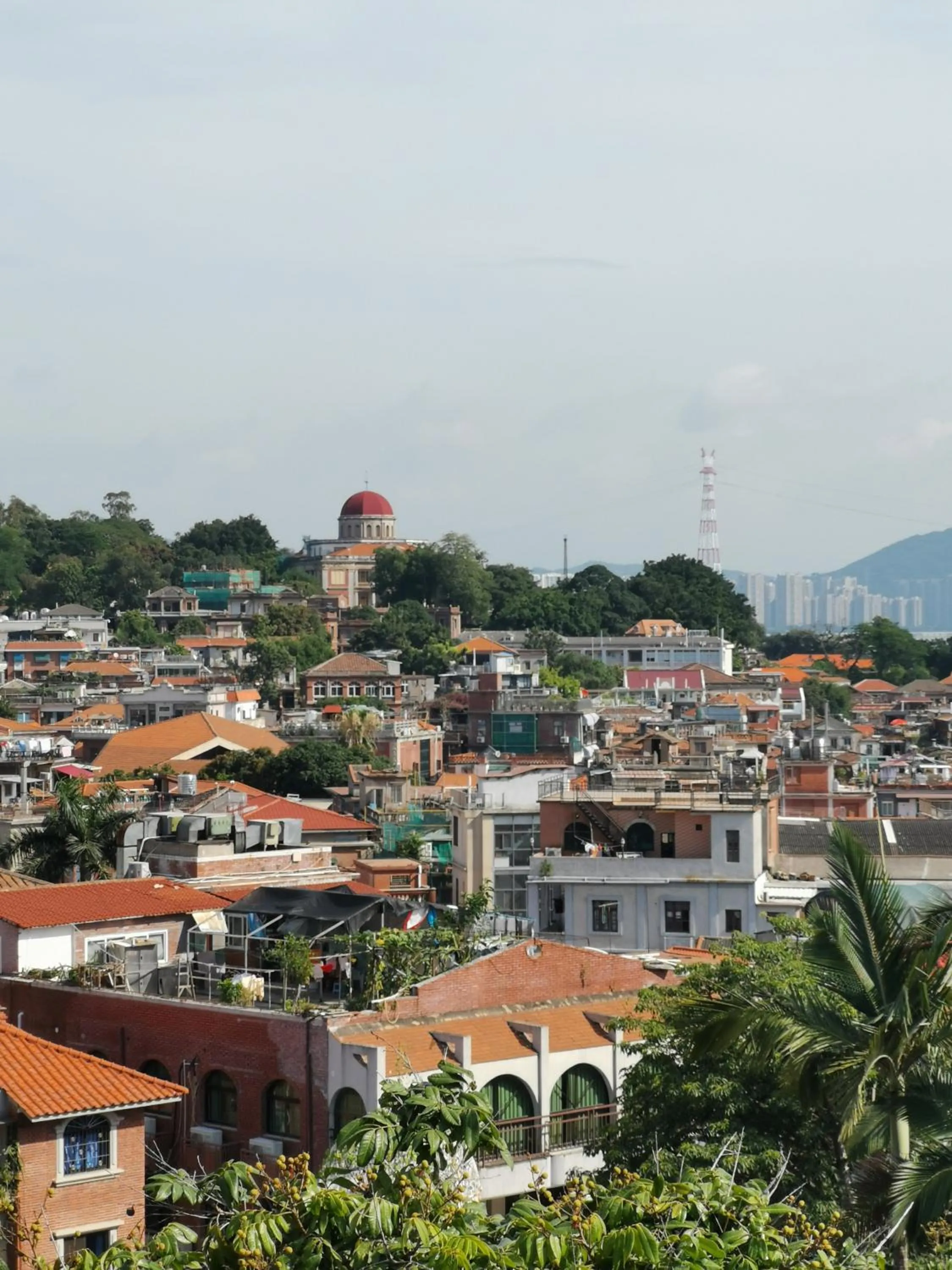 Property building in LeeManorHotle